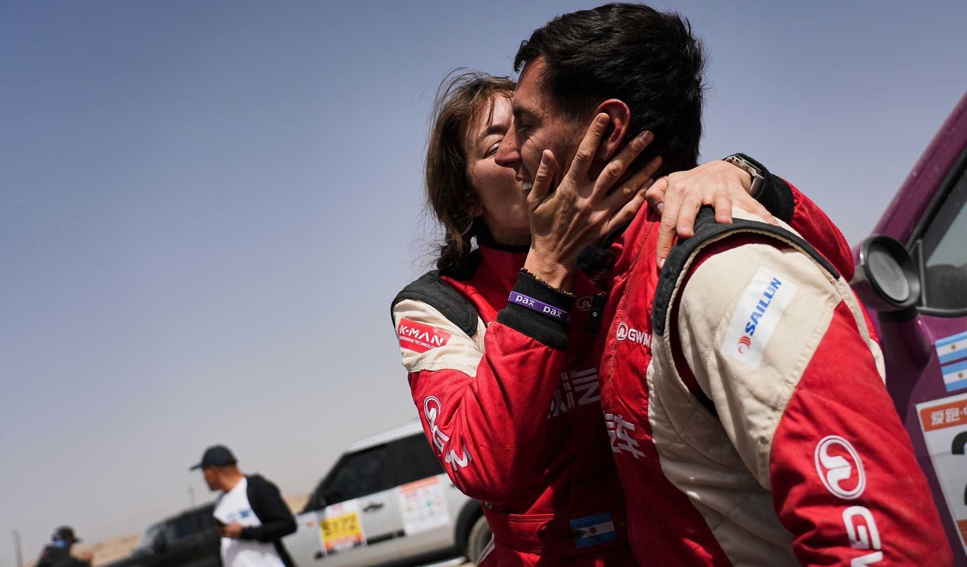 El matrimonio cordob&eacute;s Nicol&aacute;s Cavigliasso - Valentina Pertegarini correr&aacute; en la F1 del Rally Dakar: el divertido video del anuncio