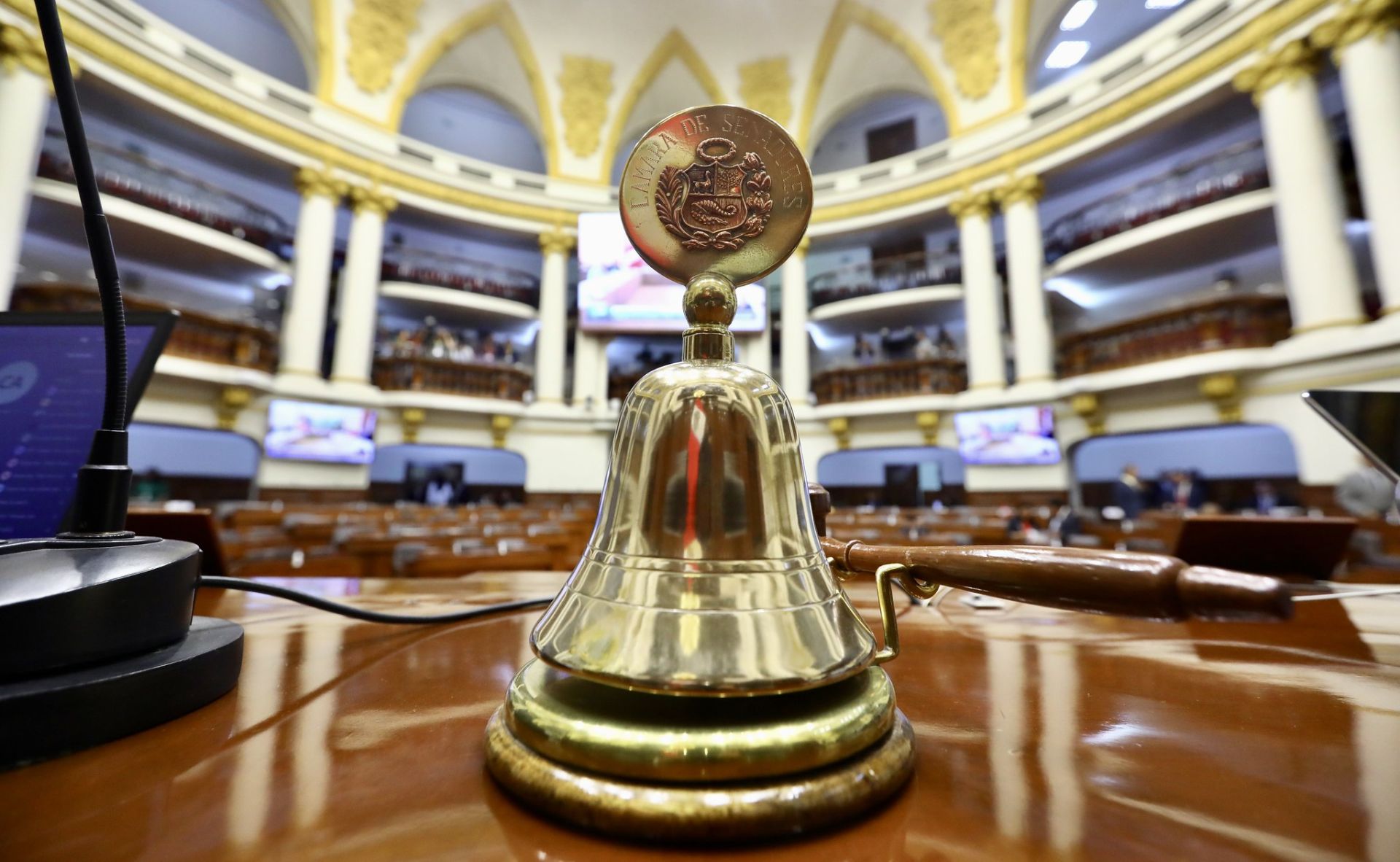 Congreso de la República en debate y posterior votación