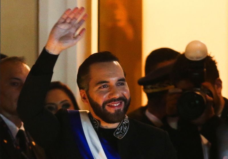 Autócrata o enviado de Dios: por qué Nayib Bukele divide a El Salvador