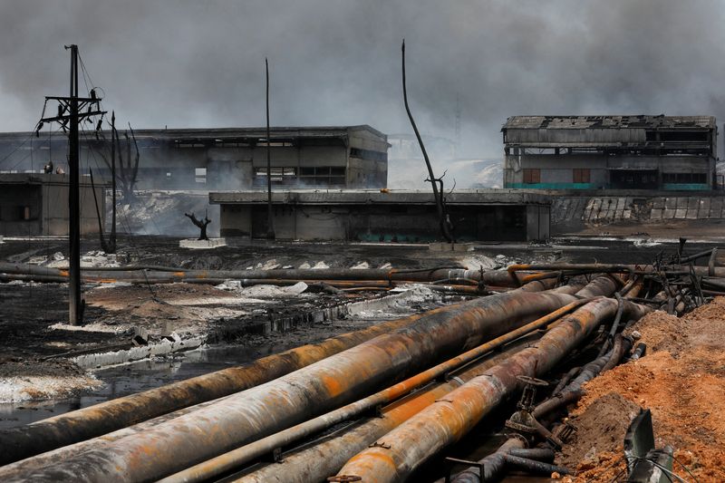Encontraron cuatro muertos en el complejo industrial donde se produjo el grave incendio en Cuba