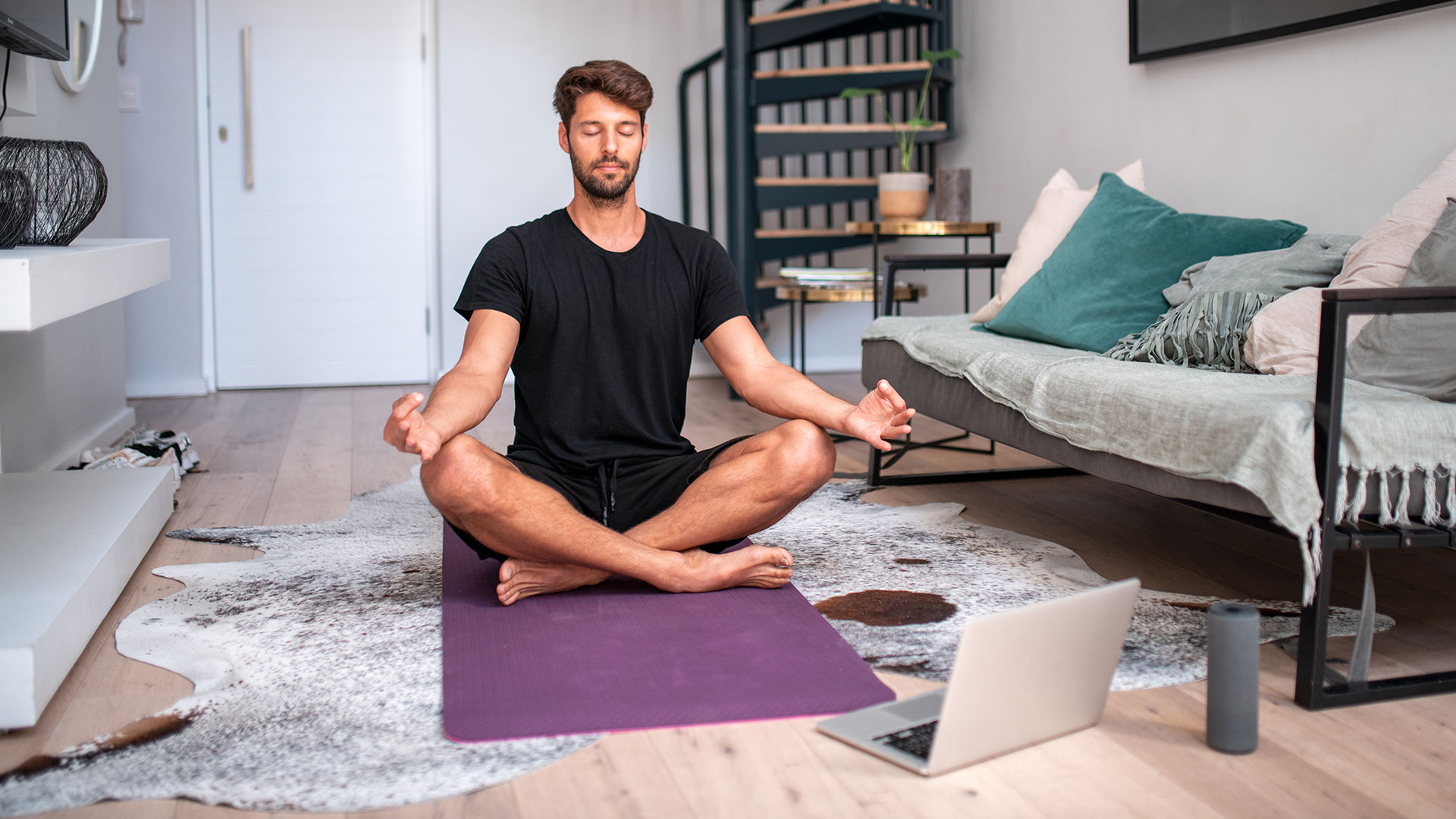La meditación ayuda a mejorar el bienestar físico y mental (Getty Images)