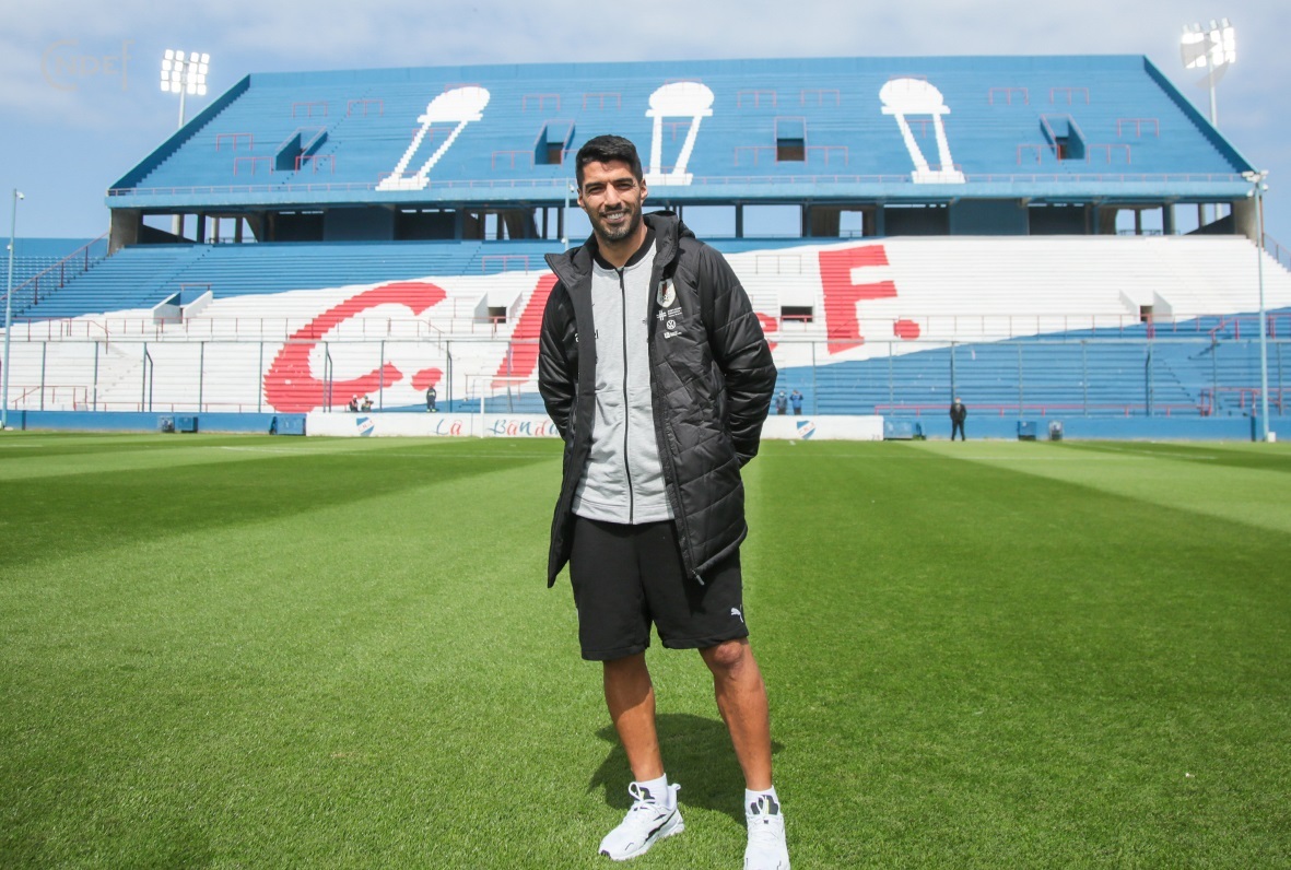 Bomba en el mercado de pases: en Uruguay aseguran que Luis Suárez acordó su  incorporación a Nacional - Infobae