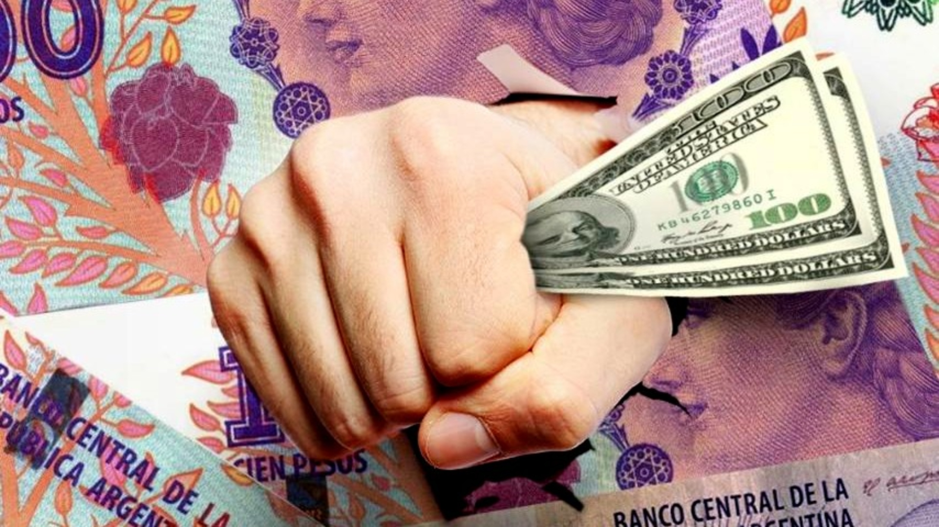 Dólar “solidario”: quiénes están autorizados a comprar el cupo mensual de USD 200 que se renovó hoy