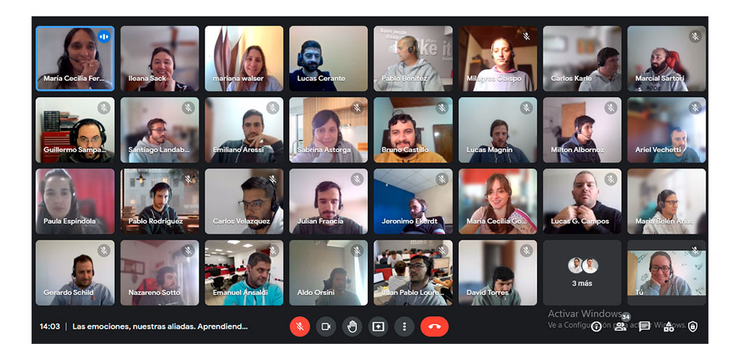 Una reunión virtual de los empleados de Bombieri