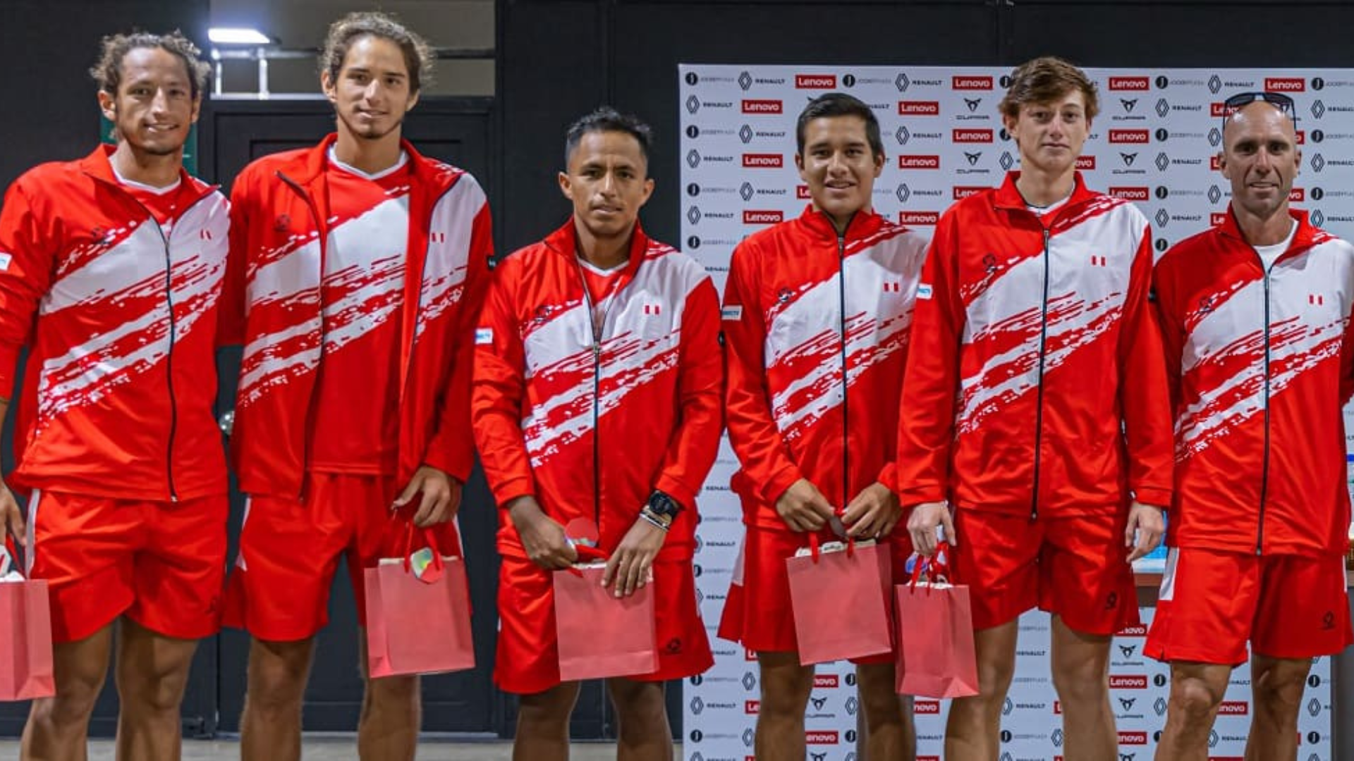 Arklon Huertas del Pino, Conner Huertas del Pino, Brian Panta, Gonzalo Bueno  e Ignacio Buse, conforman el equipo peruano. (tenisalmáximo)