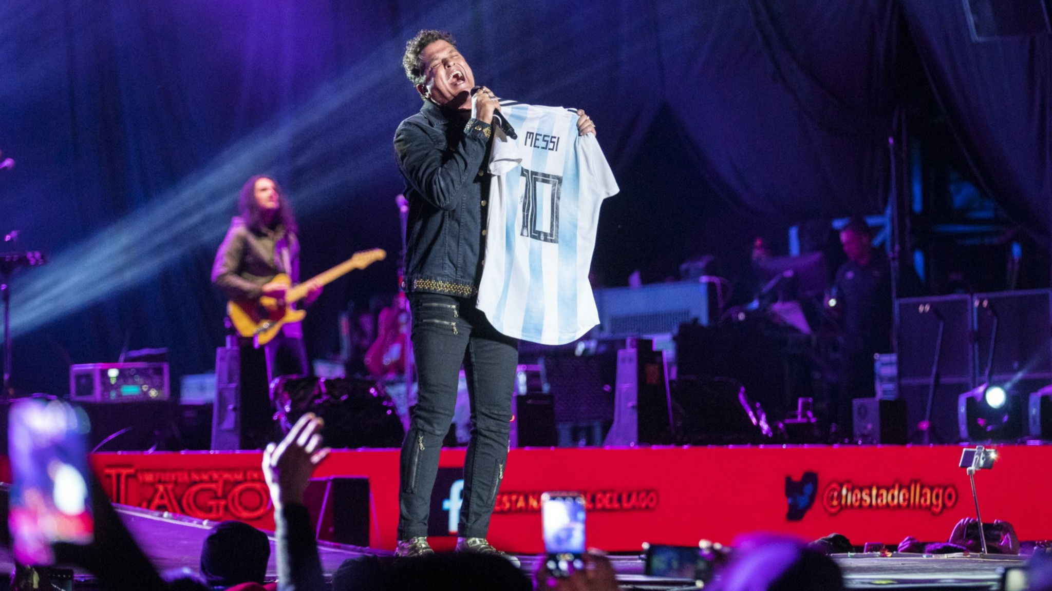 El cantante colombiano ya antes ha manifestado su admiración por el fútbol argentino y, especialmente, por Messi