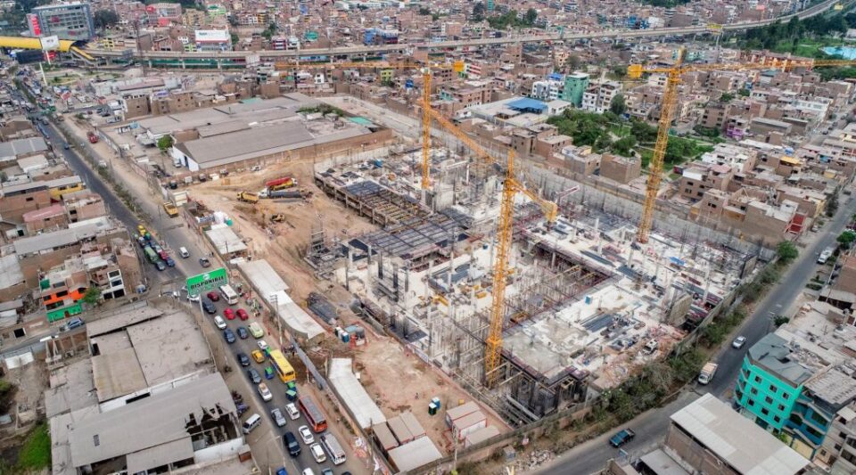 PBI del sector construcción en el Perú habría caído 12.3% en febrero