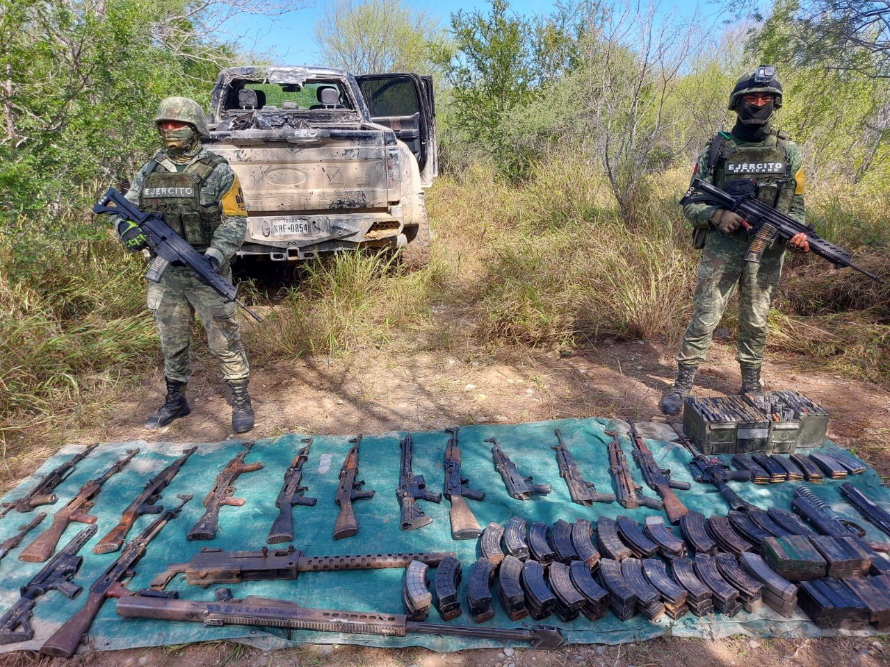 La Sedena y Guardia Nacional han realizado decomiso de arsenales poderosos en posesión del crimen organizado (Foto: Twitter / @LPueblo2)