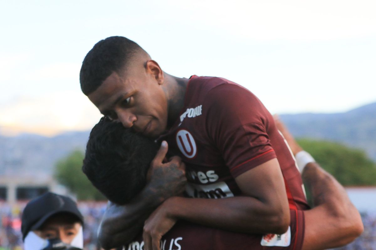 With Andy Polo's goal, Universitario remontó 2-1 to Ayacucho FC by Liga 1.