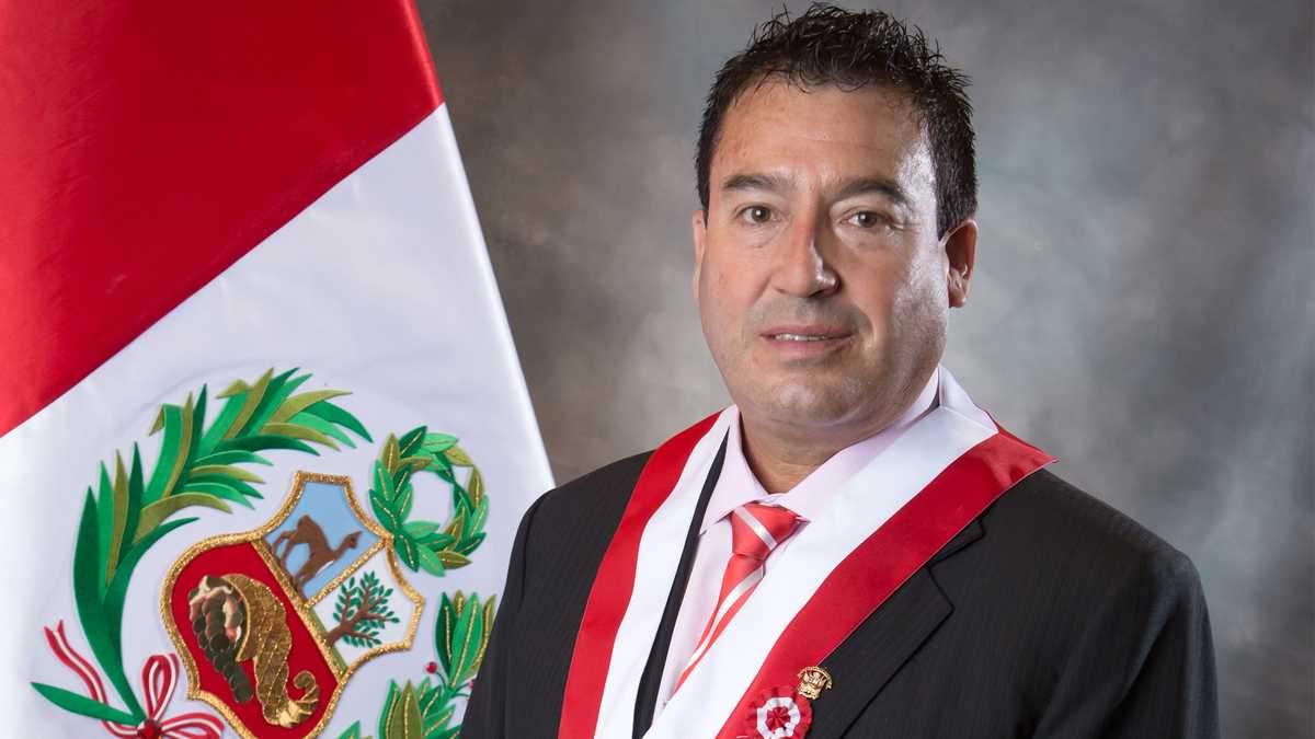 Edwin Martínez es congresista por Acción Popular y representa a Arequipa.