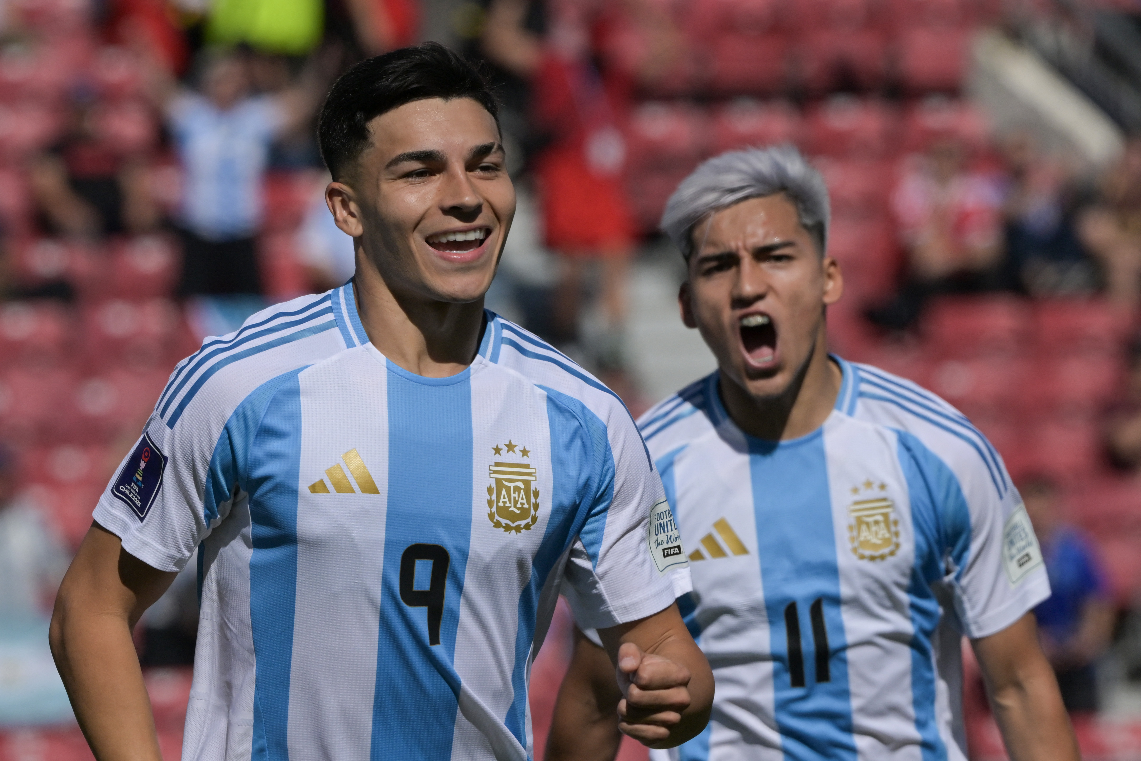 La selecci&oacute;n argentina Sub-19 confirm&oacute; a los convocados para los Juegos Sudamericanos: los jugadores de Boca, River y los "extranjeros"