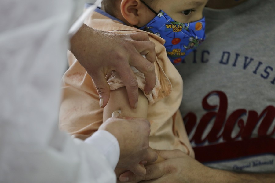 Imagen de una agencia de fotografía.  Jornada de vacunación de los niños en Colombia.  Foto: Colprensa
