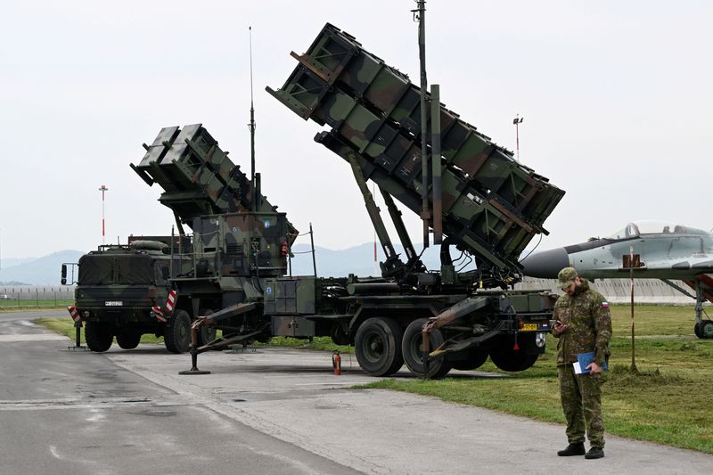 Weeks ago, the US government announced that it will send Patriot anti-aircraft batteries to the European nation (REUTERS/Radovan Stoklasa)