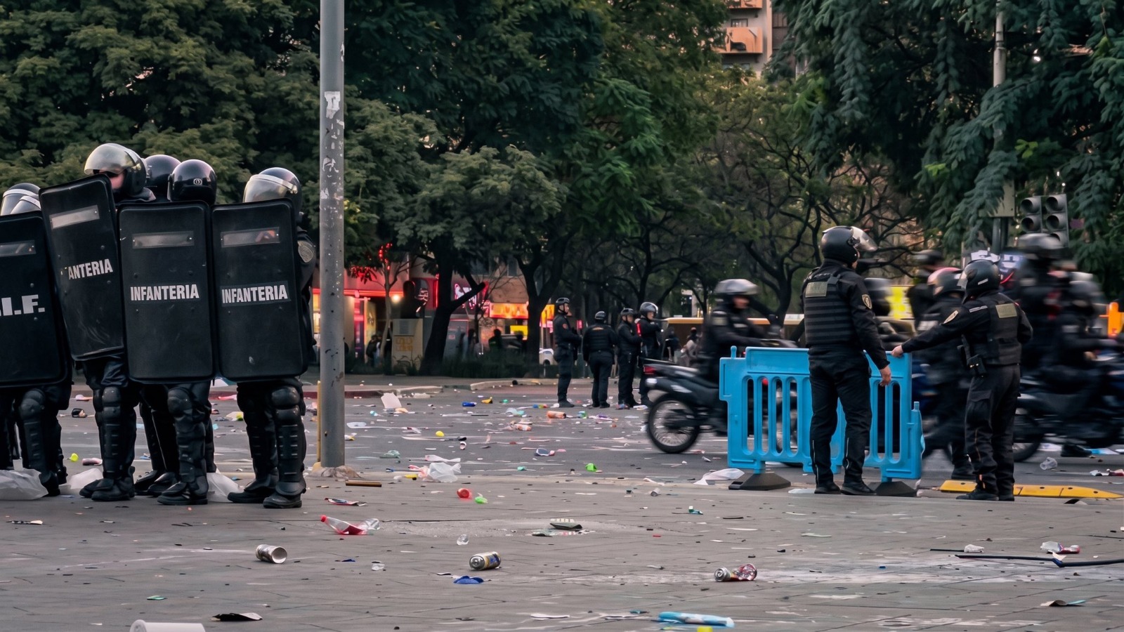 Gases lacrim&oacute;genos y m&aacute;s de 40 detenidos: hubo incidentes en varias provincias por los festejos por la Selecci&oacute;n