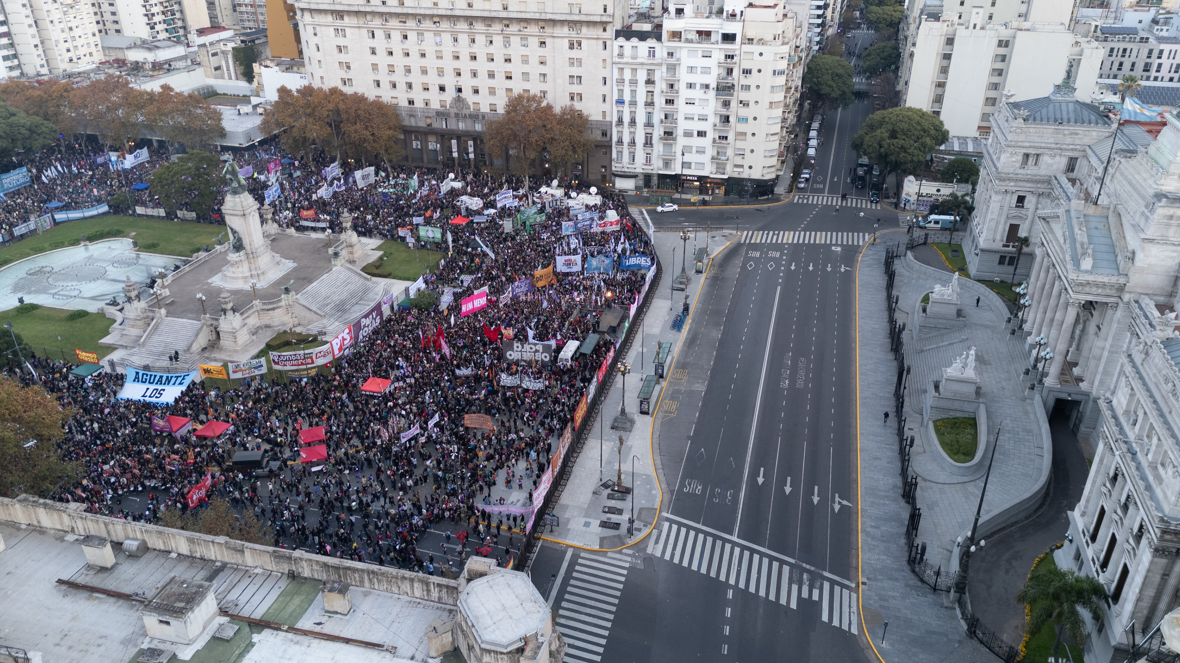 As&iacute; se vio la marcha por el Ni Una Menos en el Congreso desde el Drone de Infobae