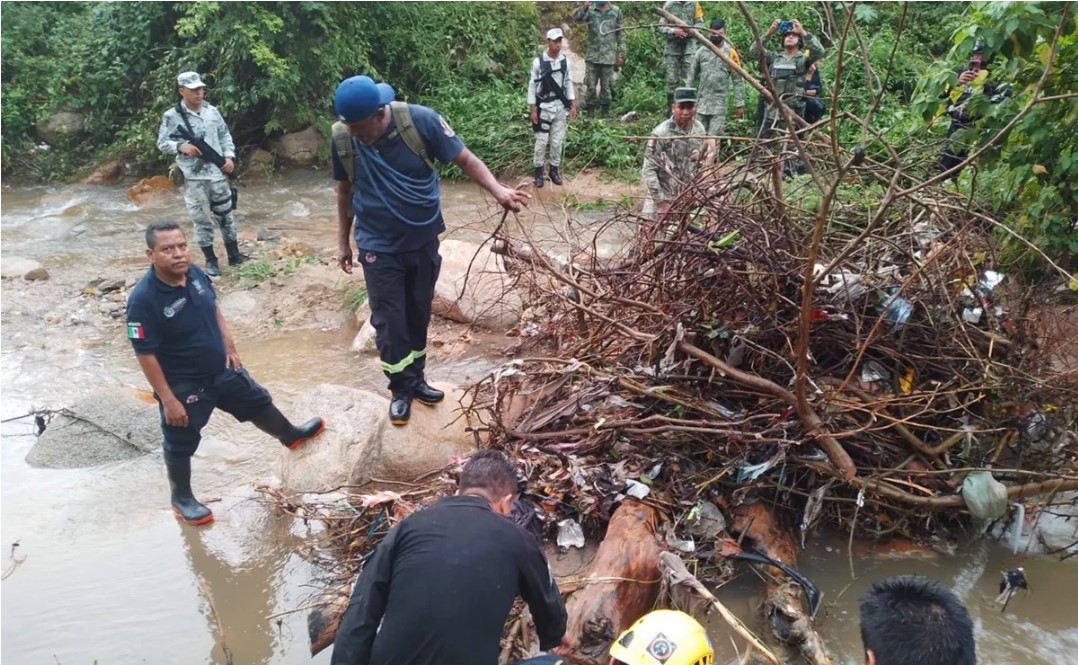 El Cuerpo De Una Mujer Fue Localizado Entre Las Ramas De Un árbol Tras Las Fuertes Lluvias Que 1226