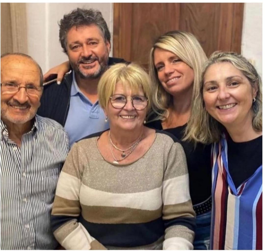 Nelly y Heber, rodeados por el amor de su familia