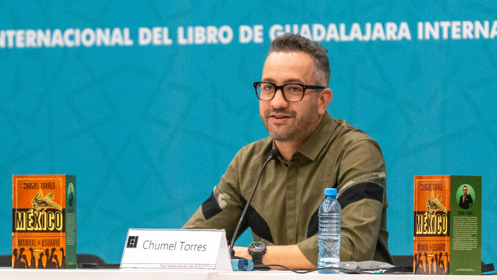 “México: Manual de usuario” de Chumel Torres, un retrato de los mexicanos entre el humor ácido y político