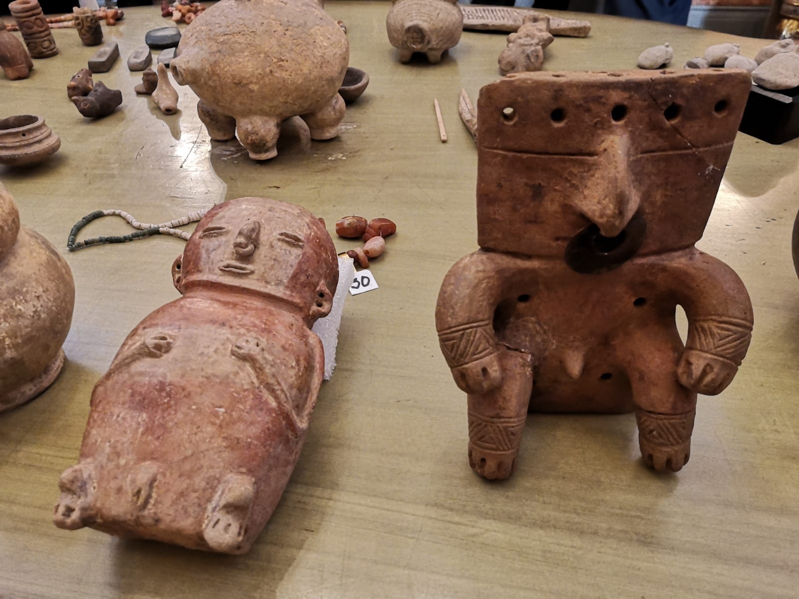 Prieto recordó que el saqueo y comercialización de piezas arqueológicas es ilegal. Foto Cancillería