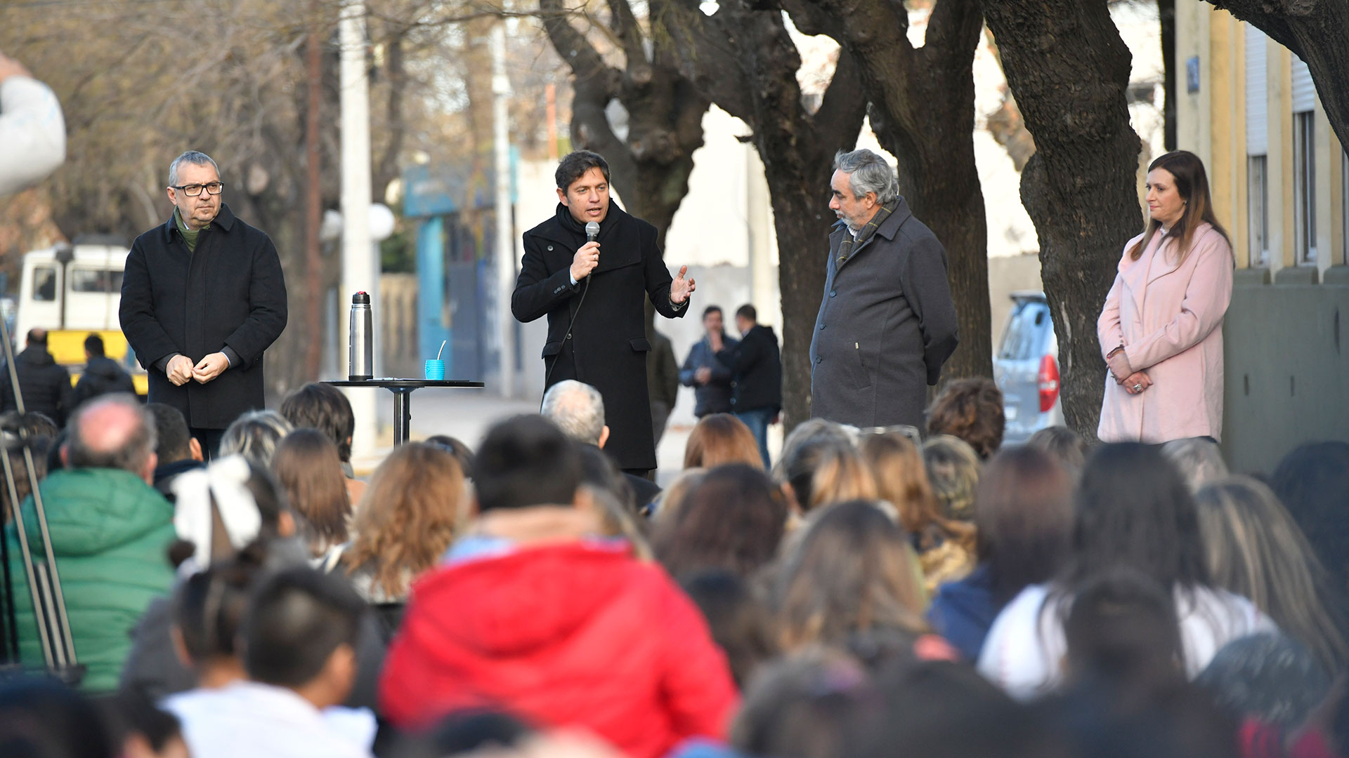 Kicillof, junto al intendente de Trenque Lauquen, Miguel Fernández (Foto: Gobierno PBA)