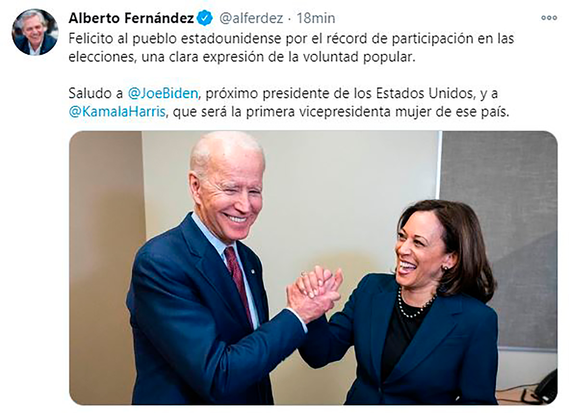 Tuit de Alberto Fernández felicitando a Joseph Biden y Khamala Harris por su triunfo electoral, semanas antes de la resolución de la Suprema Corte de los Estados reconociendo su victoria frente a Donald Trump