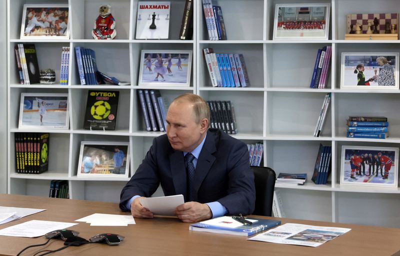 El presidente ruso, Vladimir Putin, durante un acto celebrado en Sochi, Rusia, el 11 de mayo de 2022. Sputnik/Mikhail Metzel/Kremlin vía REUTERS