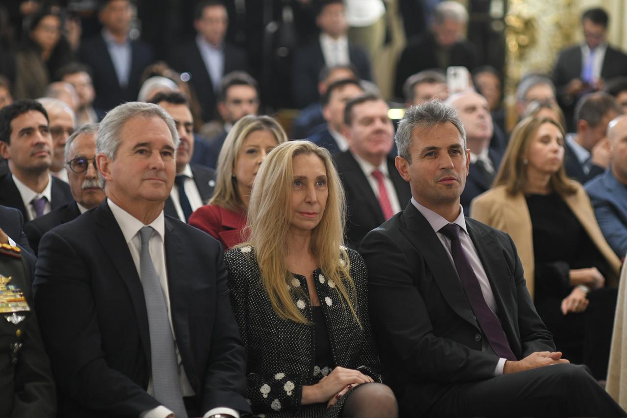 Nueva era para Milei: nace un Gobierno abrazado al sistema con Karina como 