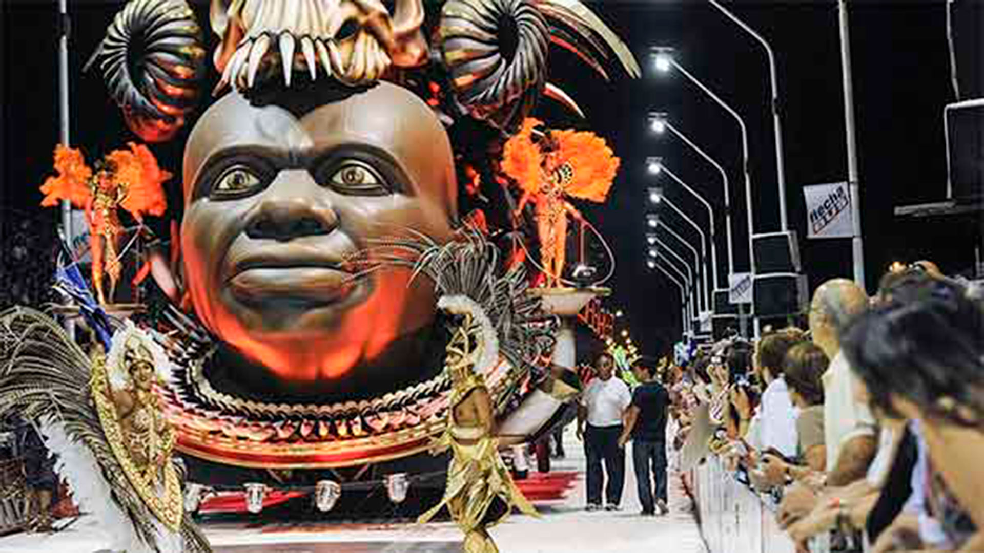 El carnaval de Gualeguaychú, Entre Ríos, es un clásico entre las fiestas tradicionales 
