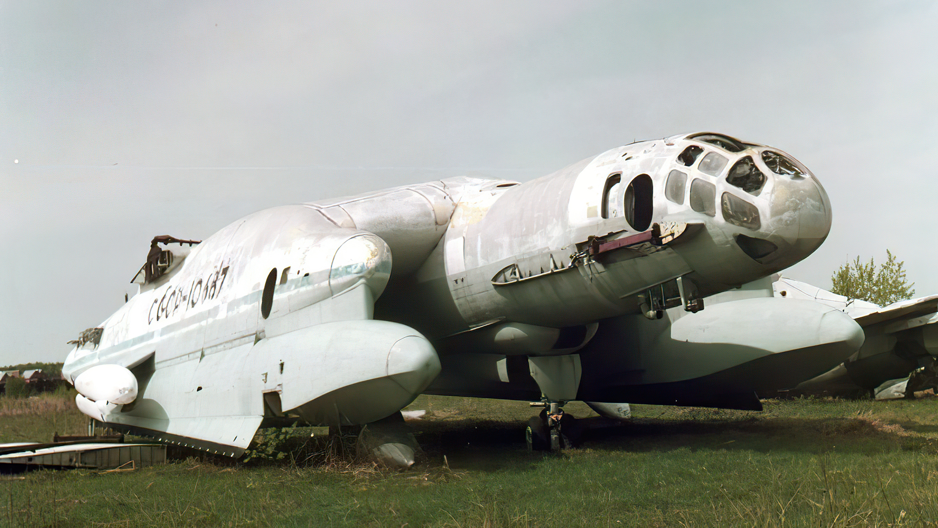 El Bartini Beriev VVA-14 abandonado y sin alas en el museo de la Fuerza Aérea Central en Moscú. (Wikipedia)