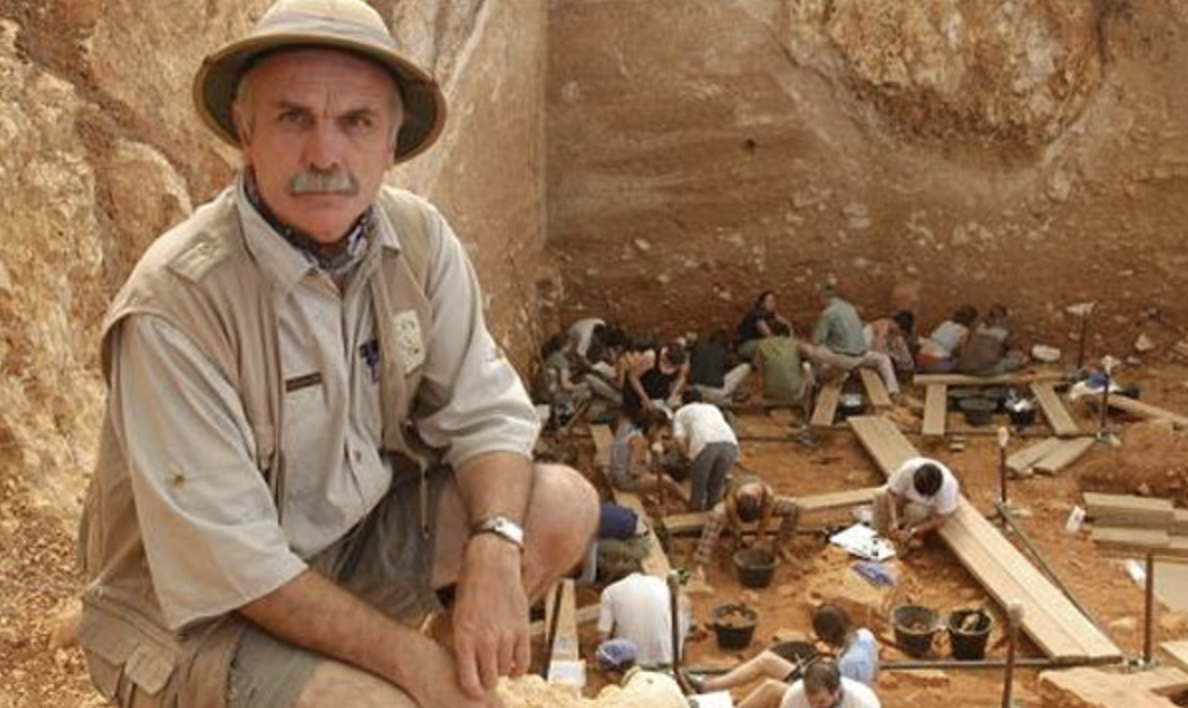 El trabajo más famoso de Eudald Carbonell es en el yacimiento arqueológico de Atapuerca, en Burgos (Susana Santamaría / Fundación Atapuerca)