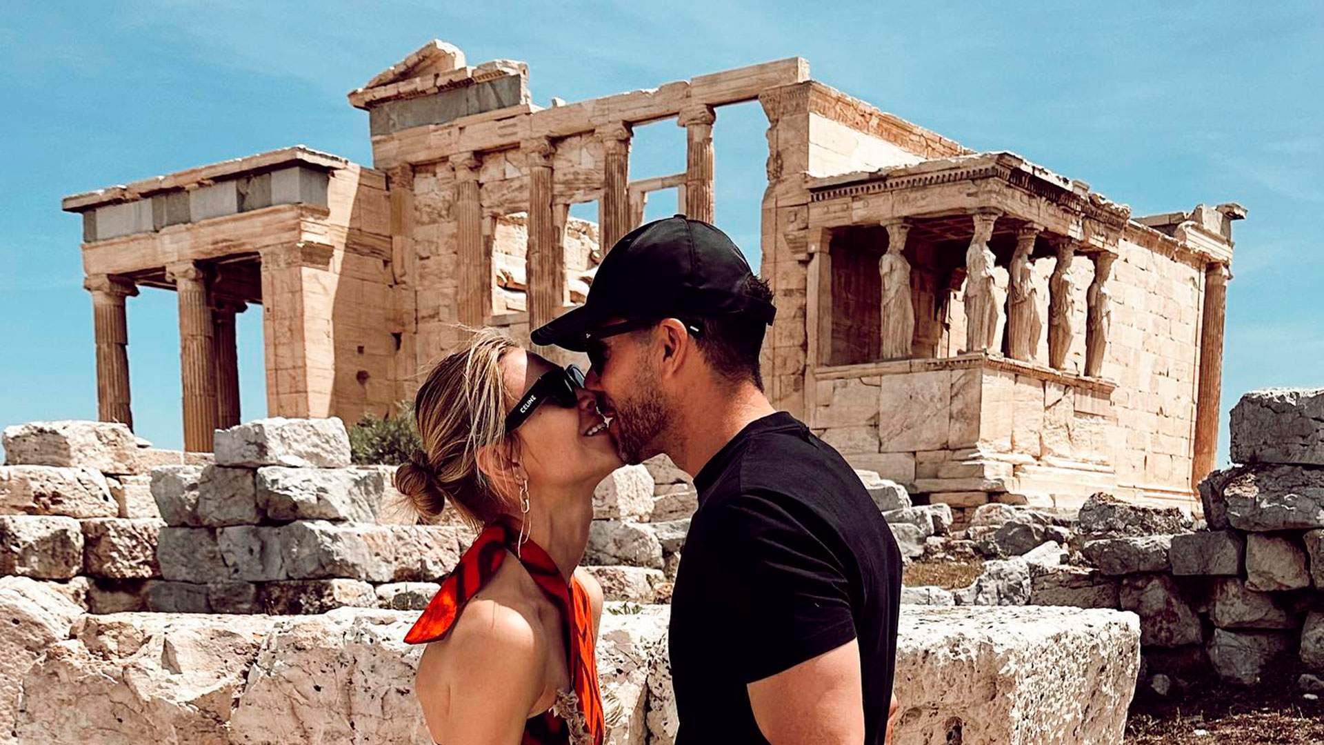 El álbum de fotos de las vacaciones del Cholo Simeone y Carla Pereyra en Grecia