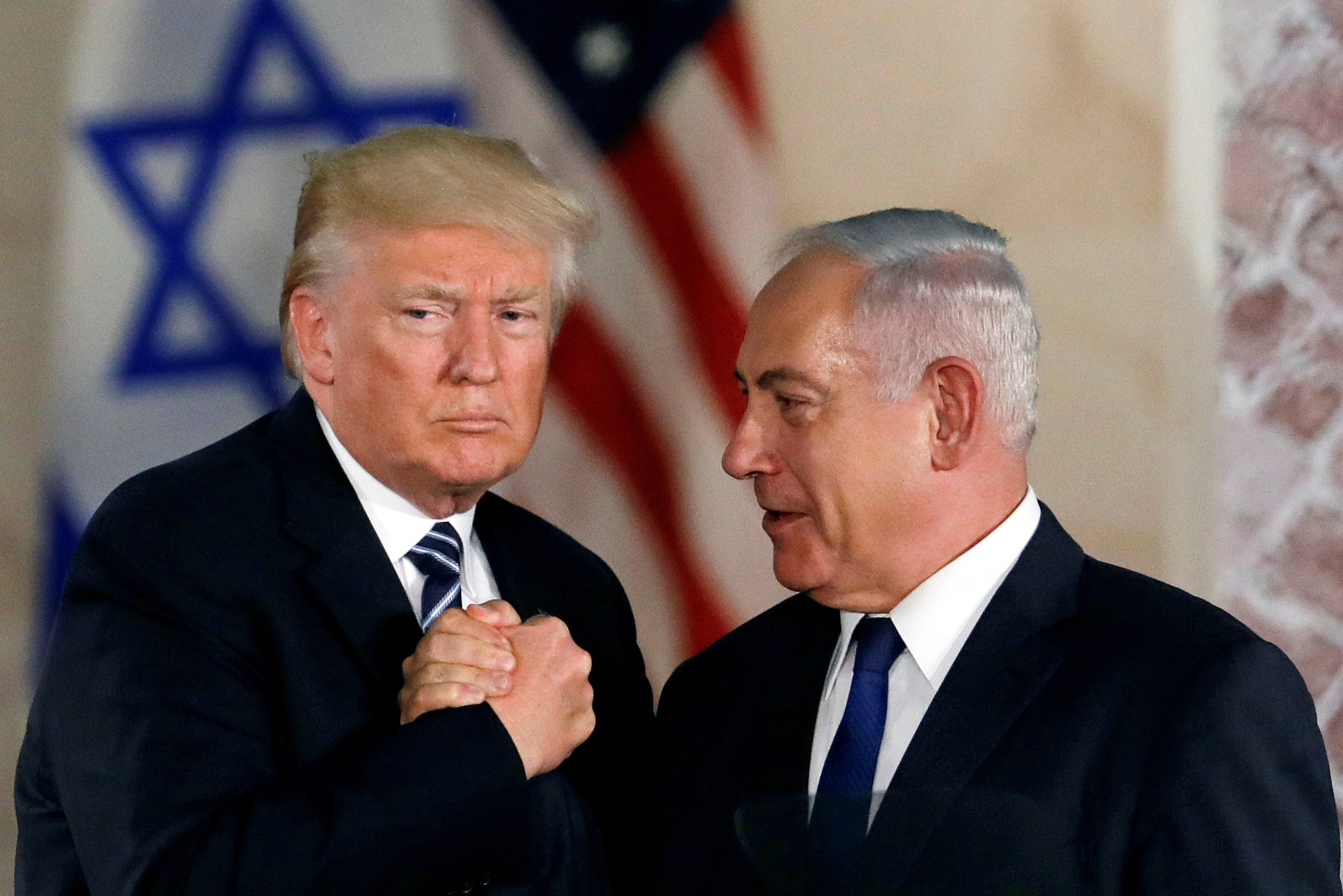 Benjamin Netanyahu tuvo en Donald Trump a su principal aliado quien lo apuntaló en el poder en los años en que el republicano estuvo en la Casa Blanca. REUTERS/Ronen Zvulun.