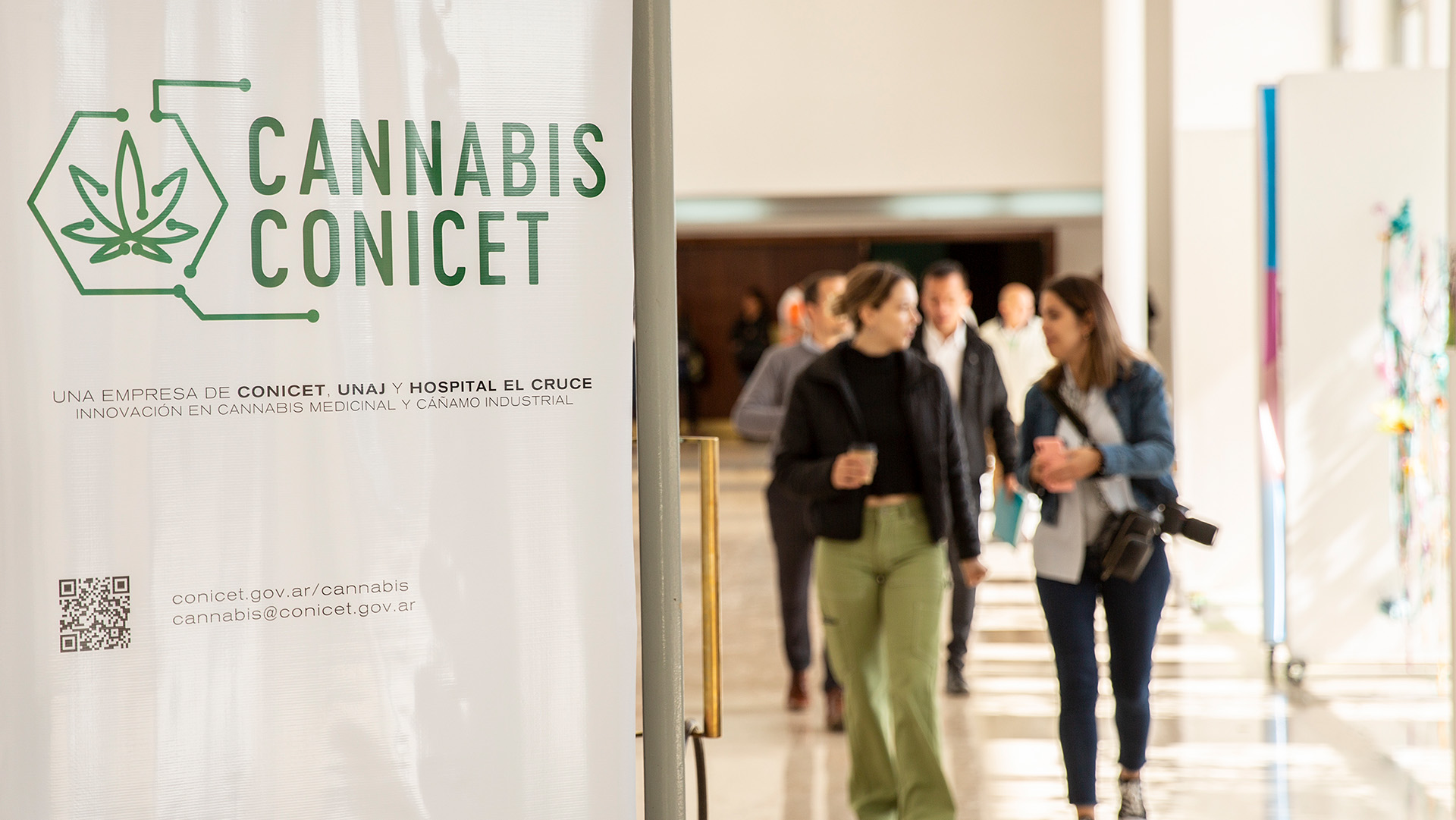 El Gobierno presentó la empresa pública Cannabis Conicet