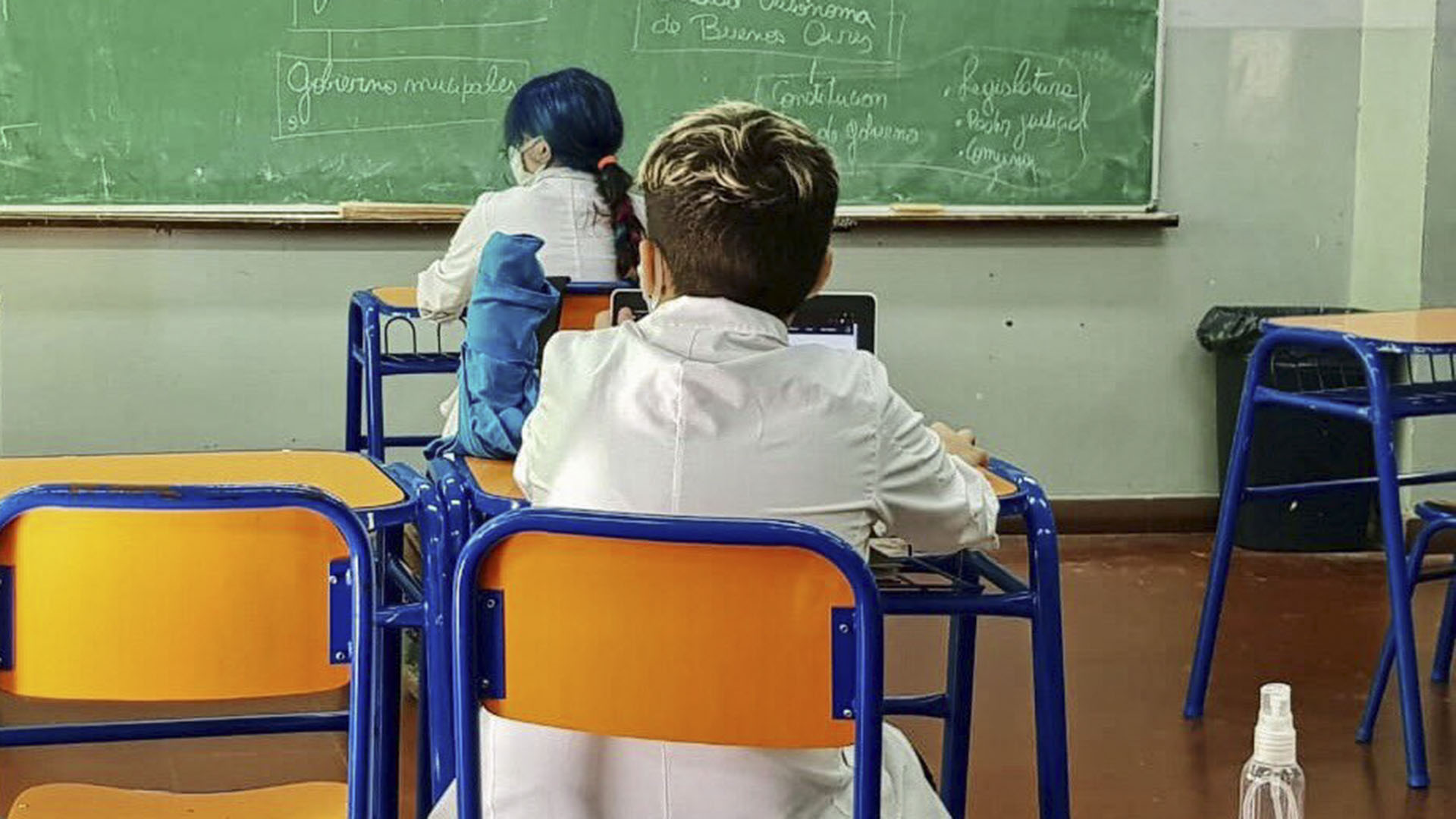 El 81% de los argentinos cree que los políticos están hablando poco de educación, según una encuesta