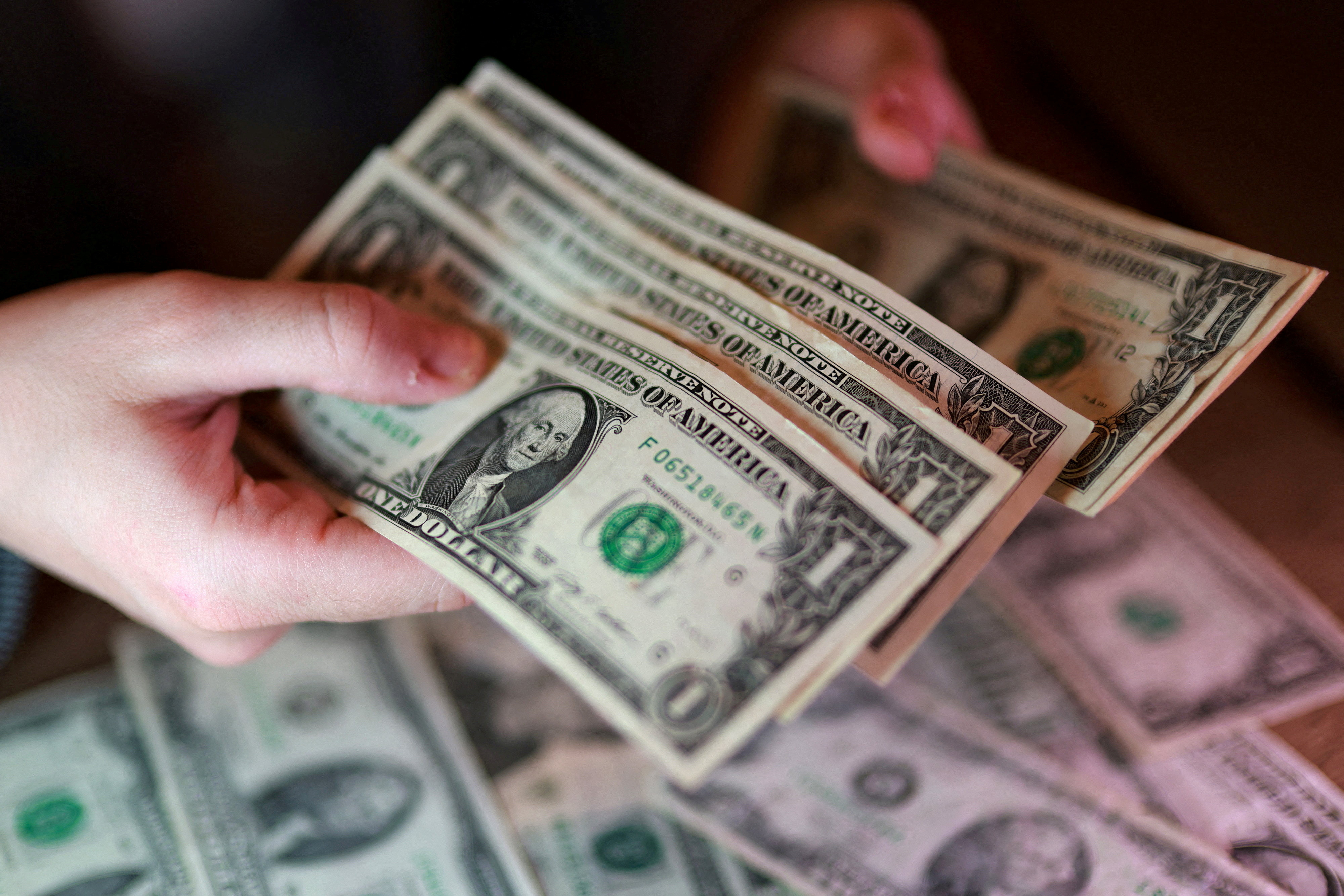 El d&oacute;lar mayorista subi&oacute; por tercer d&iacute;a seguido y se mantuvo sobre los 1.500 pesos