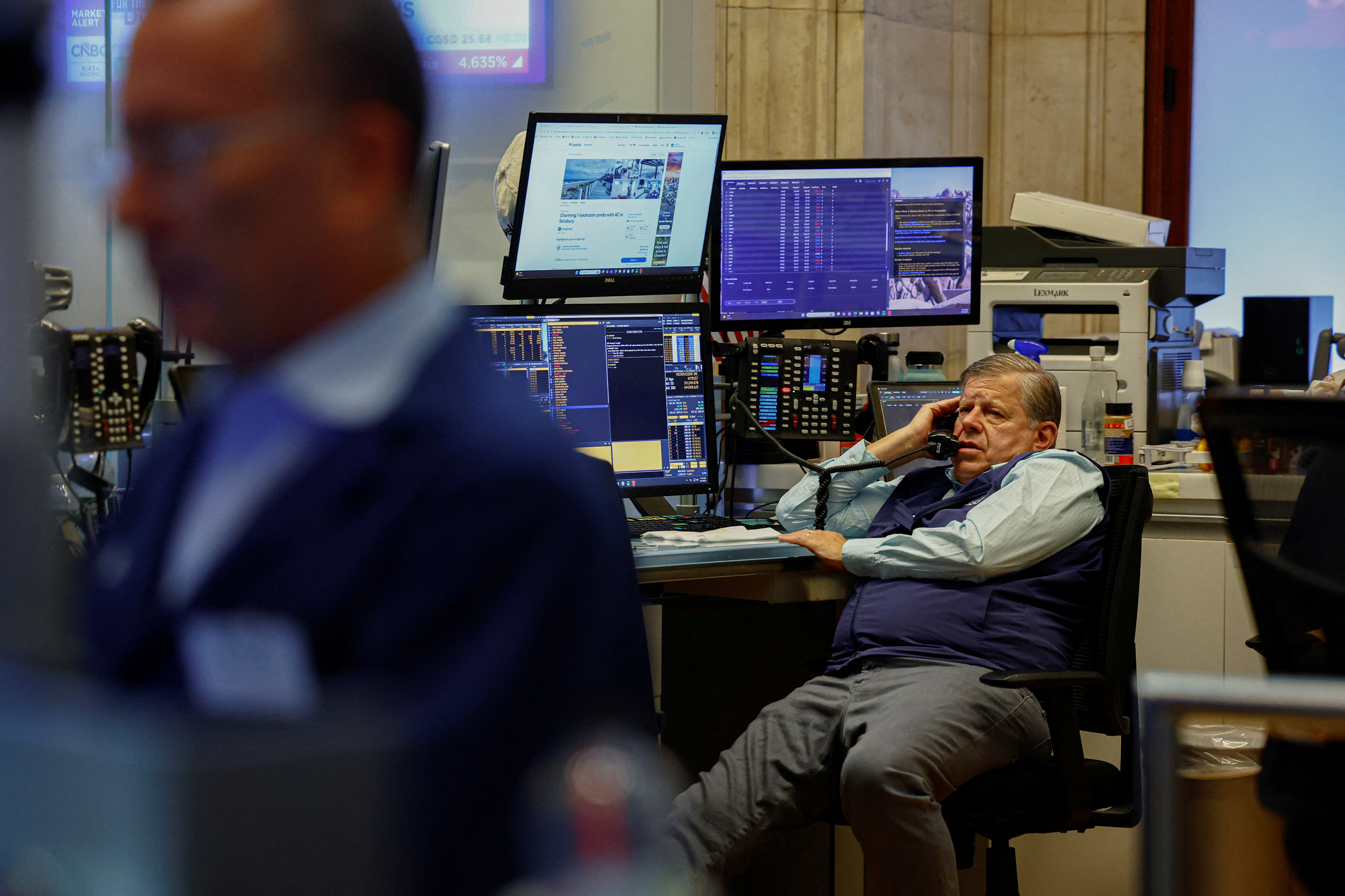 El riesgo país cae 5% y rebotan las acciones en la Bolsa porteña, empujados por el optimismo en Brasil