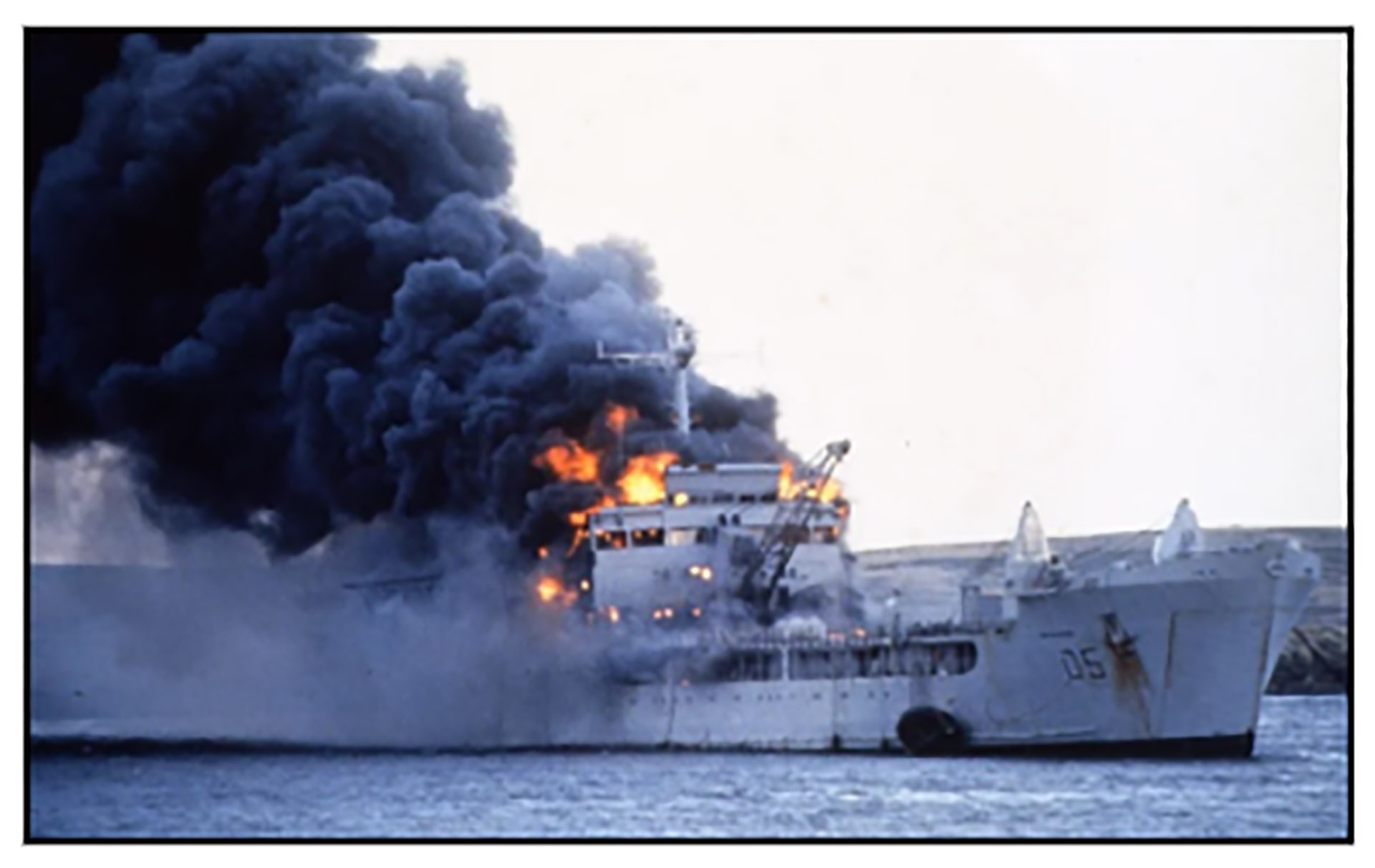 El desastre de Bahía Agradable: el mortífero ataque aéreo y el pedido inglés 41 años después del “día más negro de la flota”