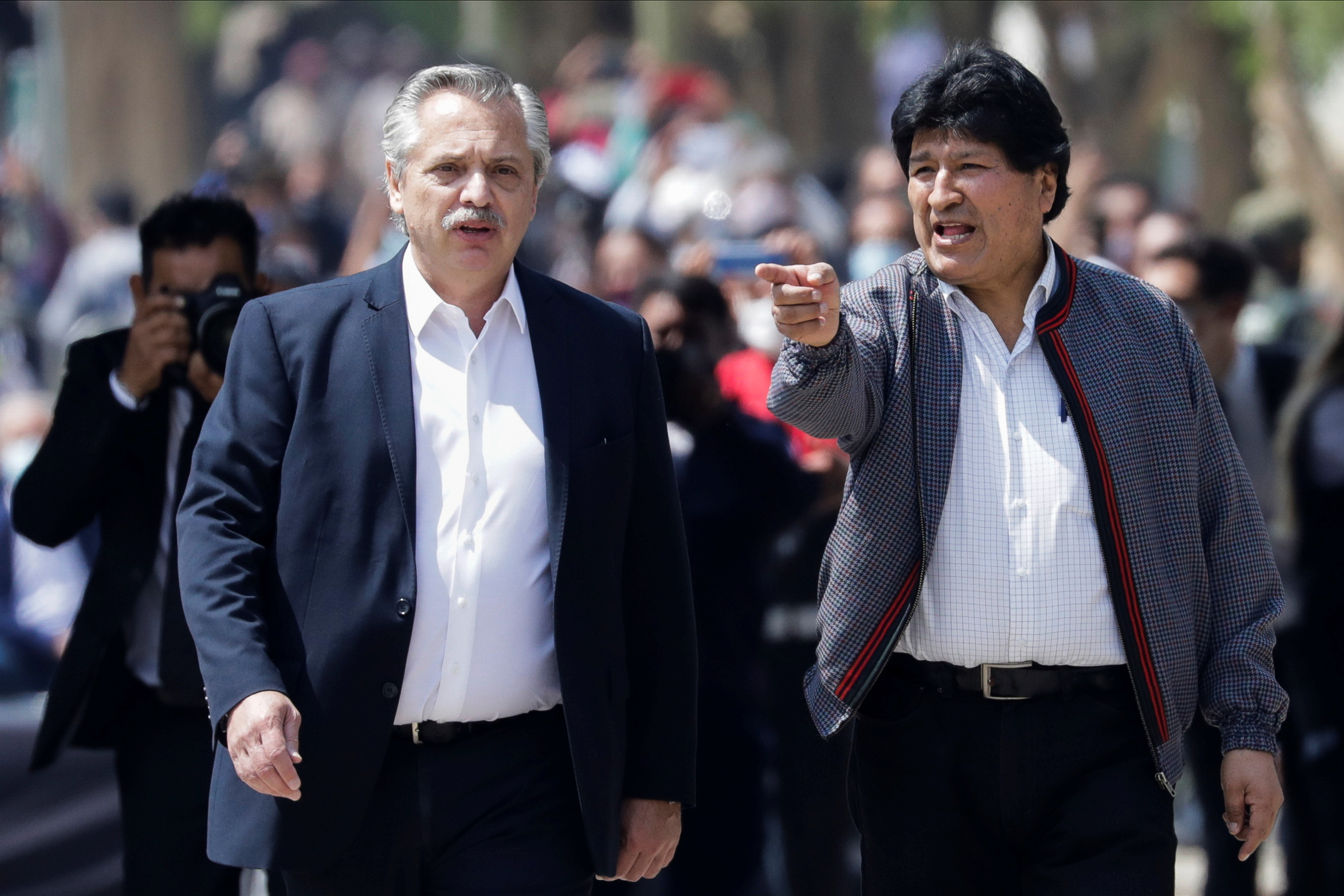 Alberto Fernández junto a Evo Morales en 2020 (Reuters)