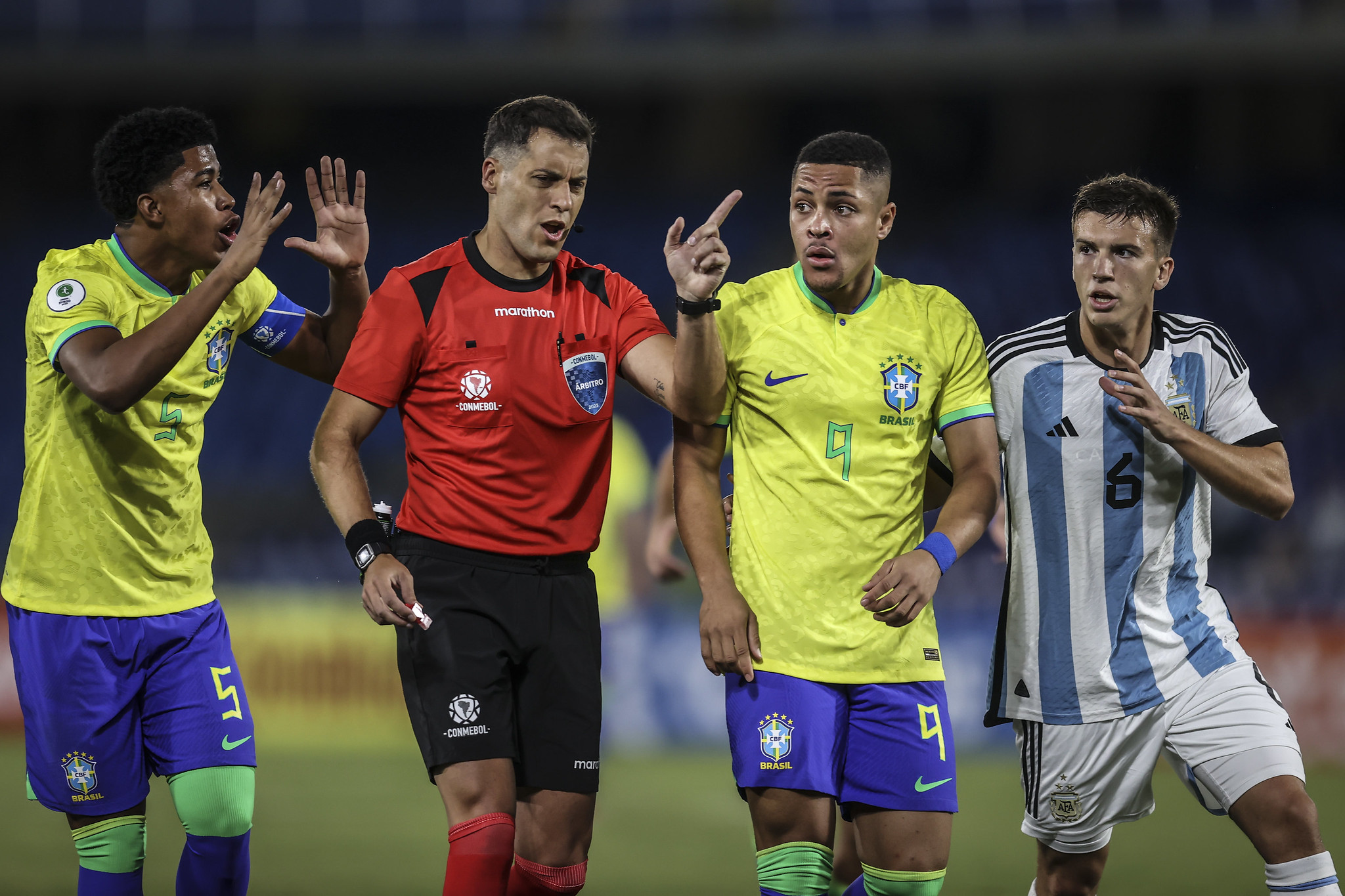 La selección argentina Sub 20 de Javier Mascherano cae 3-1 con Brasil en un  partido clave del Sudamericano - Infobae