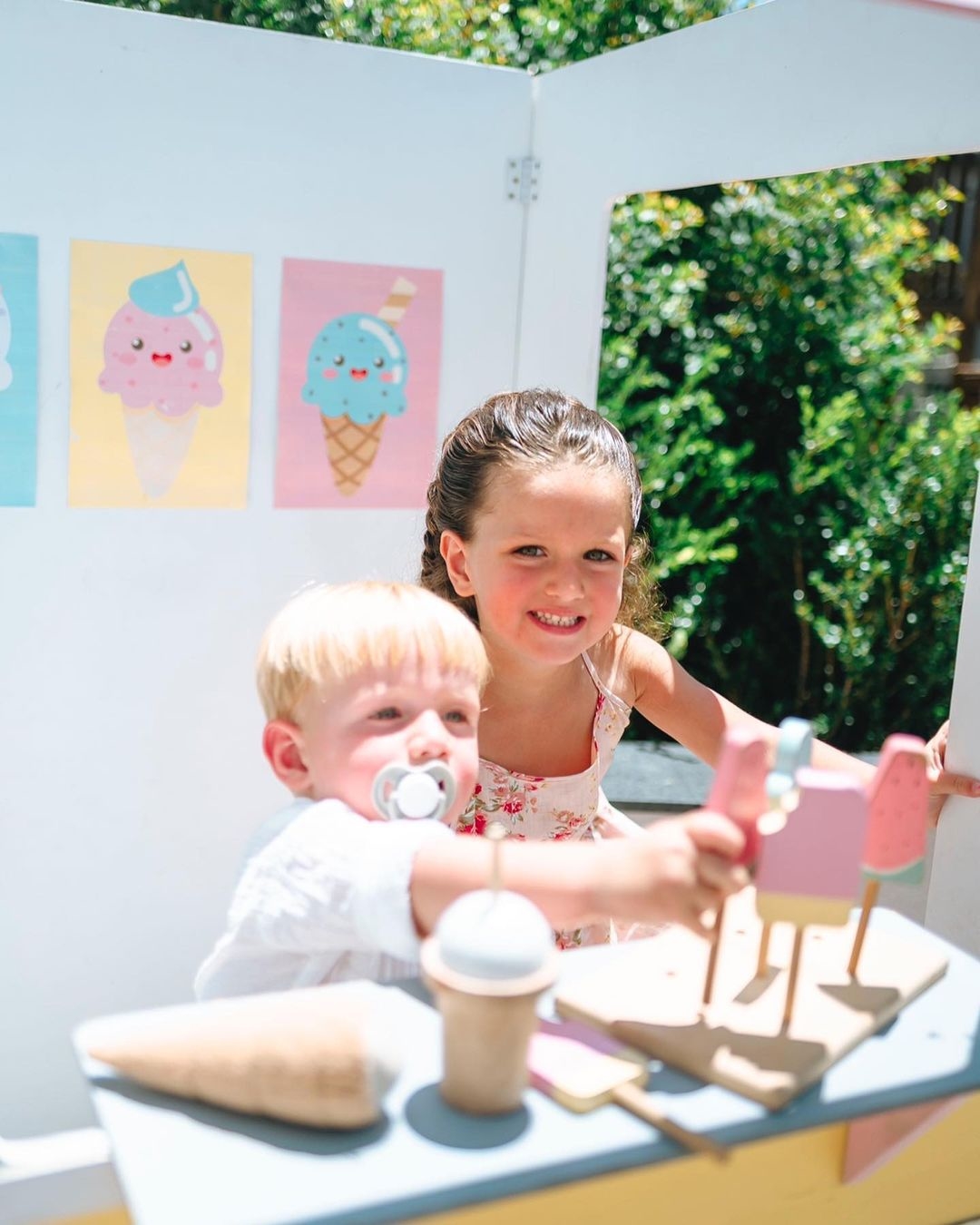 Francesca y Bautista también disfrutaron de los helados y todos los dulces disponibles (Instagram)