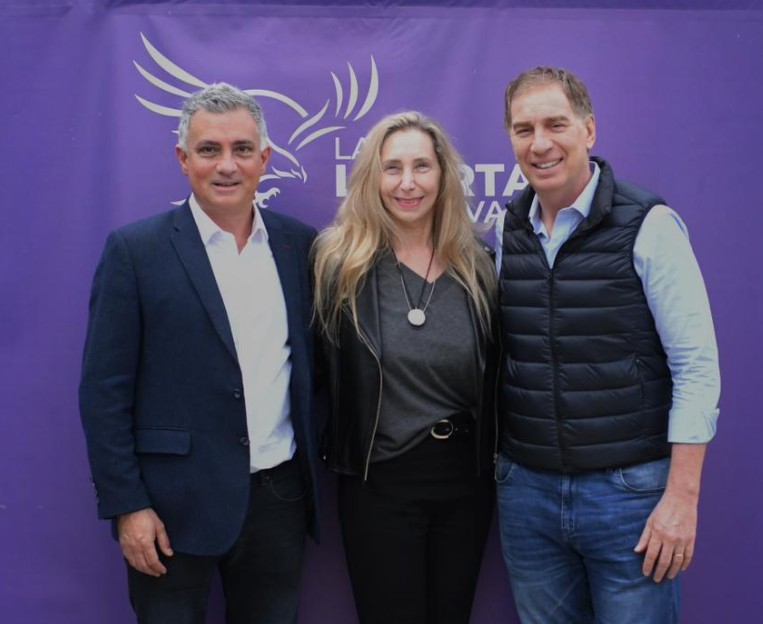 Con Pareja y Santilli, Karina Milei cerr&oacute; una cumbre de La Libertad Avanza y lanz&oacute; la campa&ntilde;a para ganar la Provincia en 2027