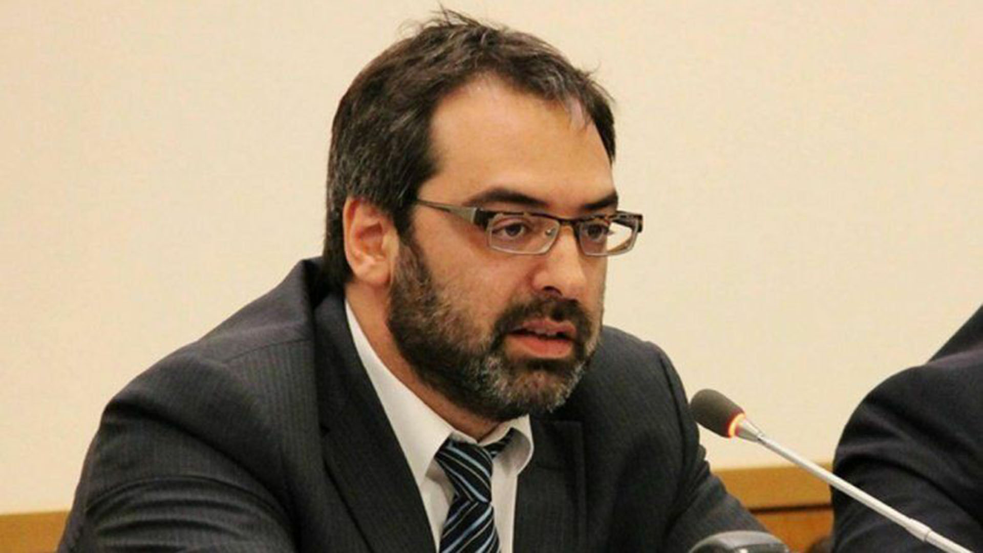 El momento en que Israel atacó la cárcel de Evin en Teherán  