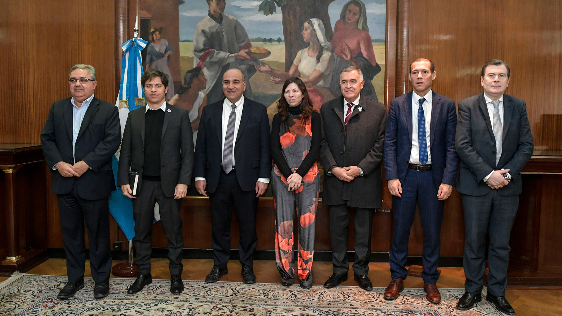 La ministra Batakis con los ministros aliados del Gobierno, tras una reunión formal en el Palacio de Hacienda