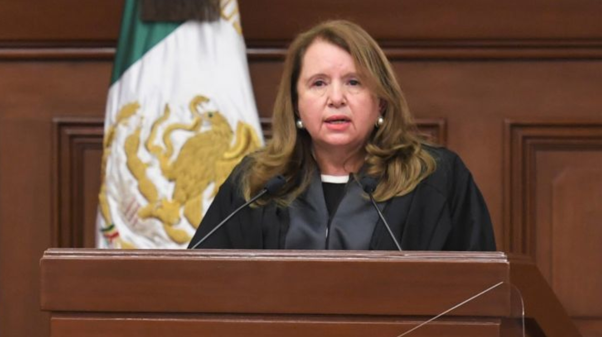 Ciudadana confronta a la ministra Loretta Ortiz Ahlf: “Sólo defiende al presidente” - Infobae