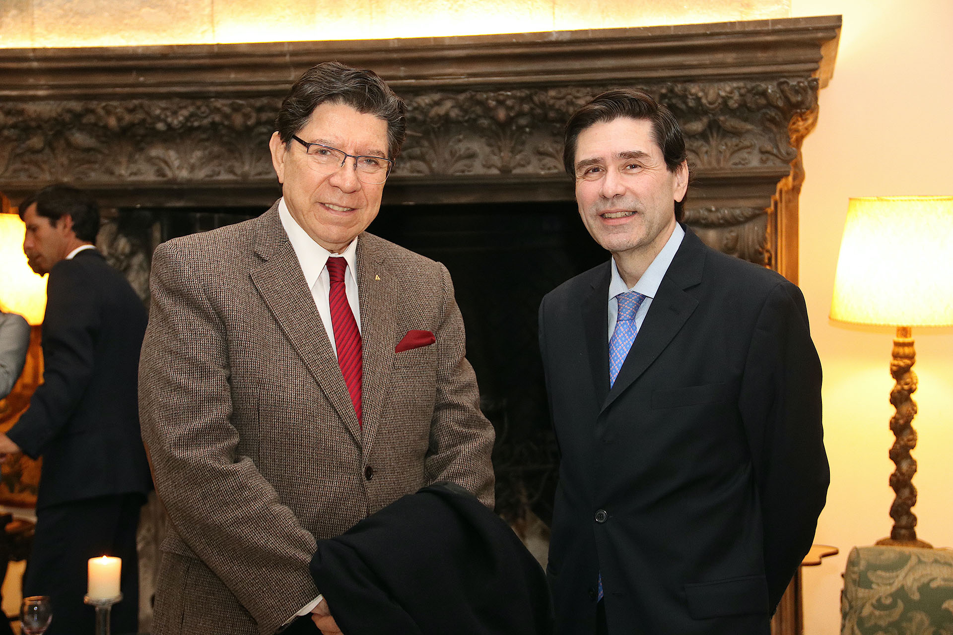Eugenio Merino, director de Relaciones Profesionales de Laboratorios Bagó, y Federico González Sasso