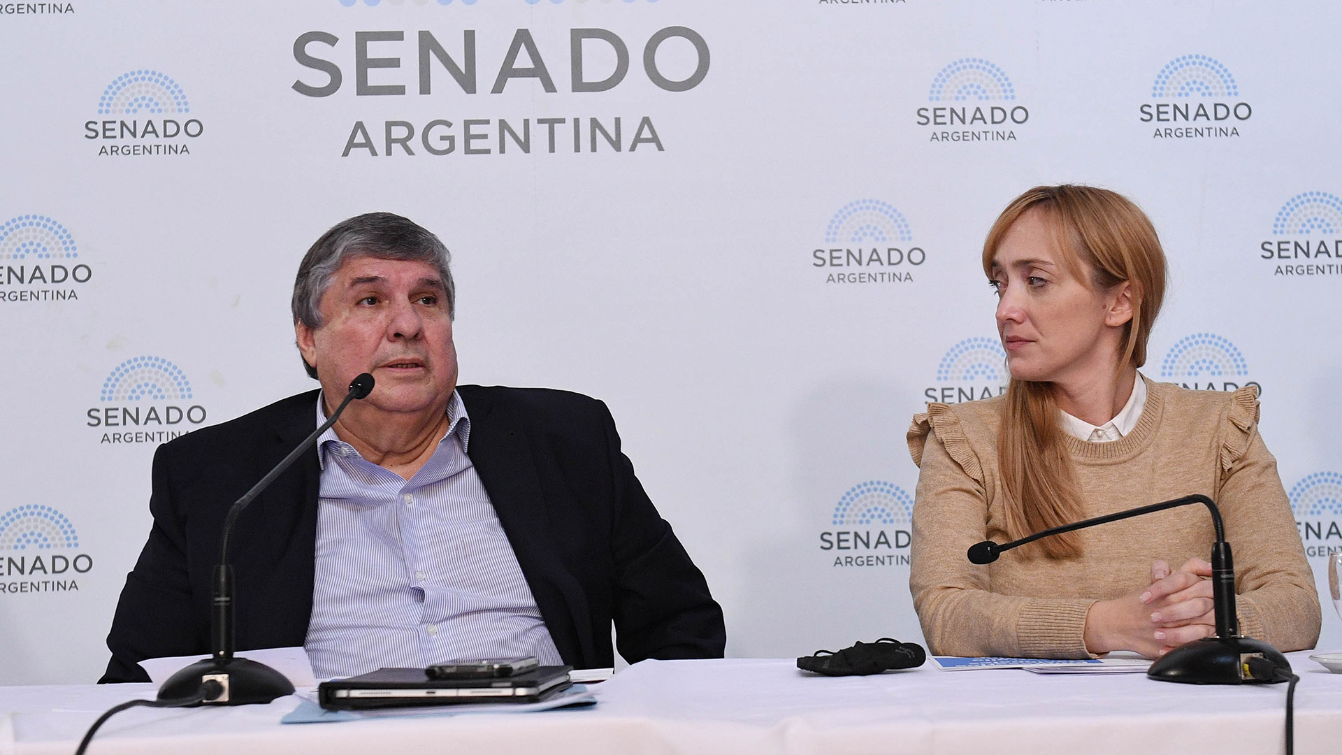 José Mayans y Anabel Fernández Sagasti 
