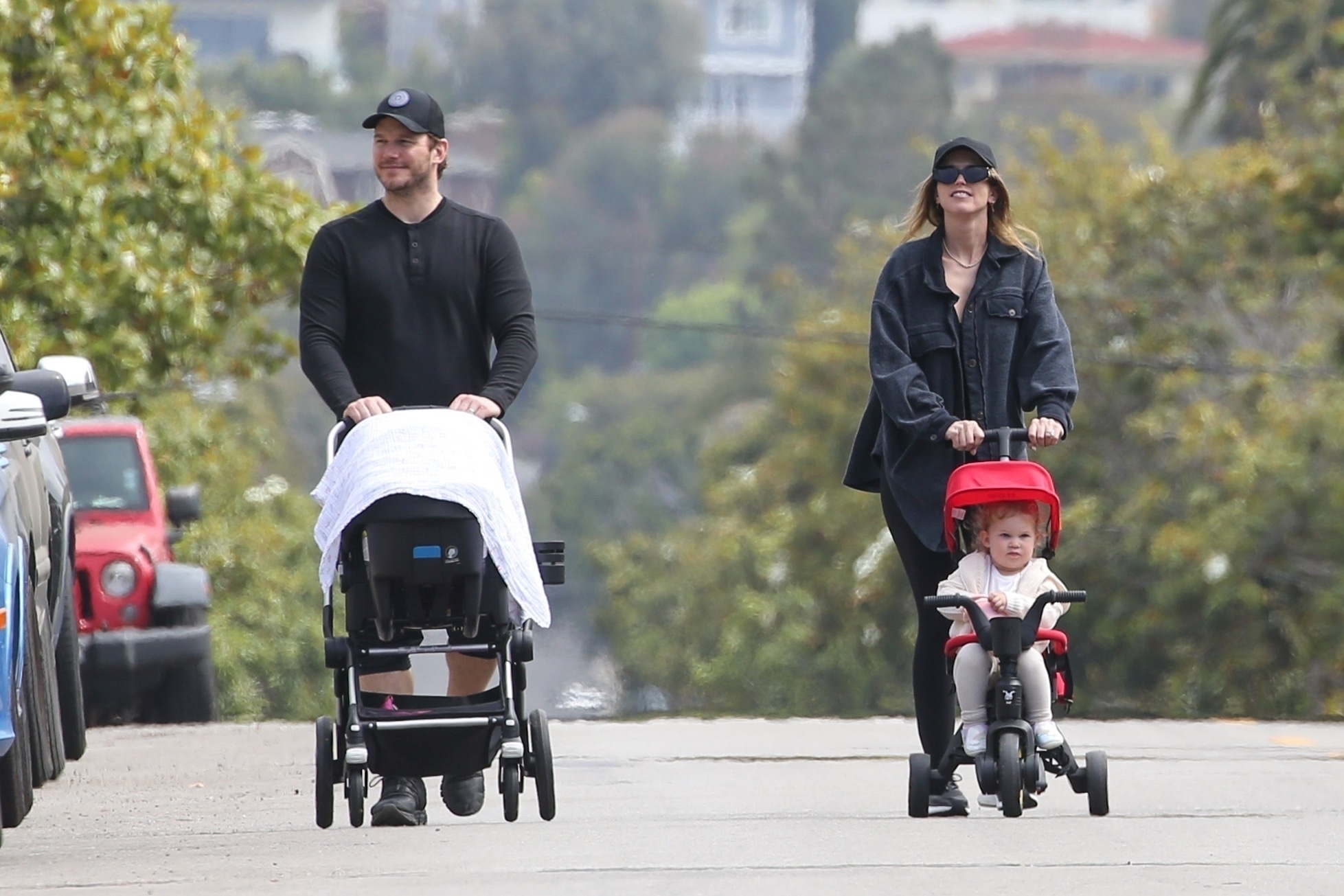 Family trip.  Katherine Schwarzenegger and Chris Pratt walked the streets of Santa Monica with their daughters Lyla and baby Eloise Christina, who was born less than a month ago.  This is the first public outing they have made since the arrival of the couple's second daughter