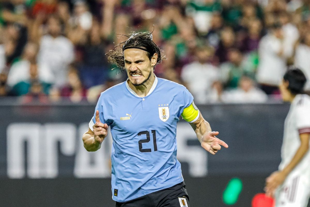 Golazo de Cavani y doblete en el amistoso Uruguay vs México