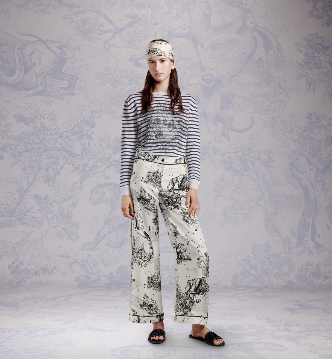 Dior presenta su primera colección de ropa para estar en casa - Infobae