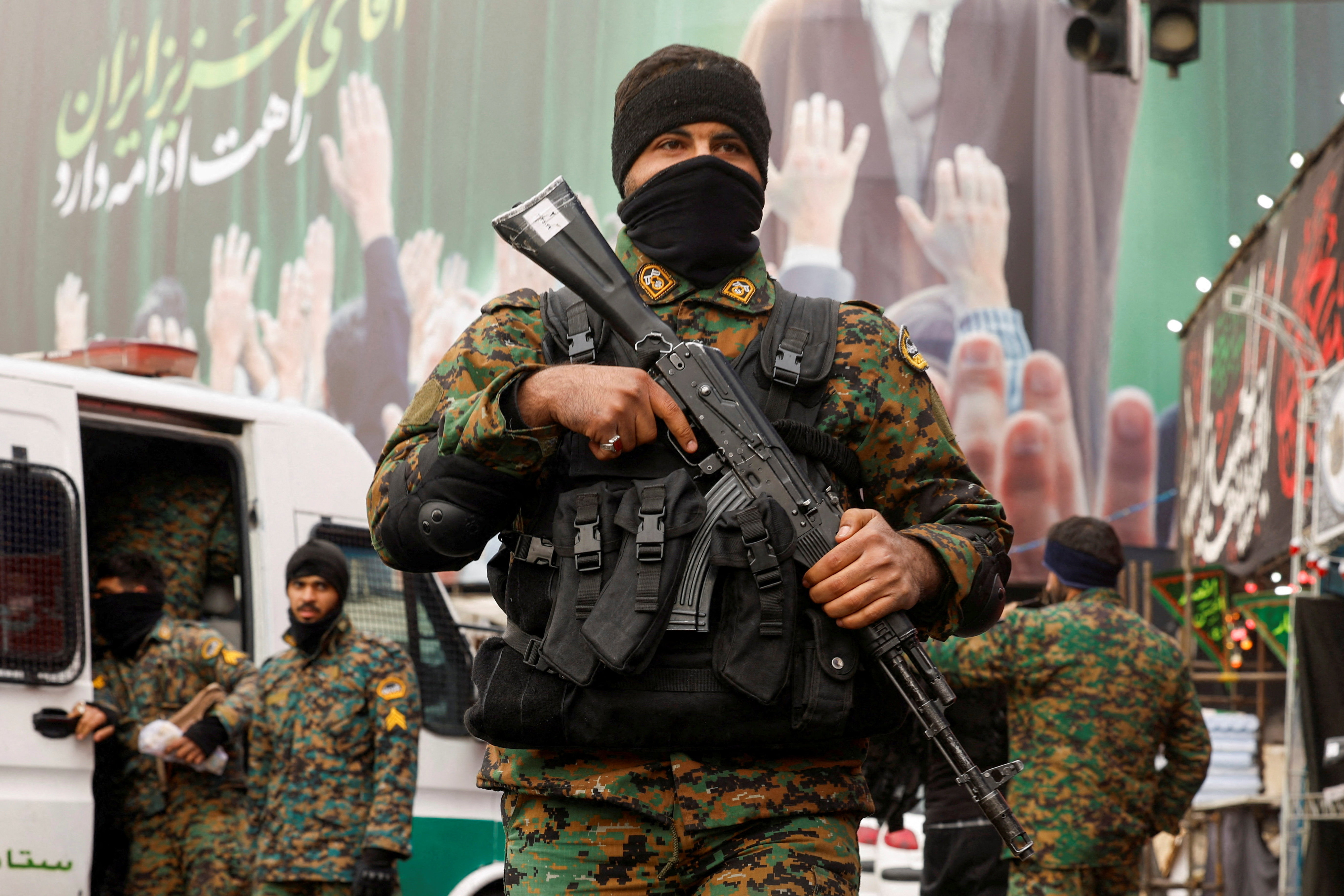 La Guardia Revolucionaria de Ir&aacute;n amenaz&oacute; con extender la guerra 